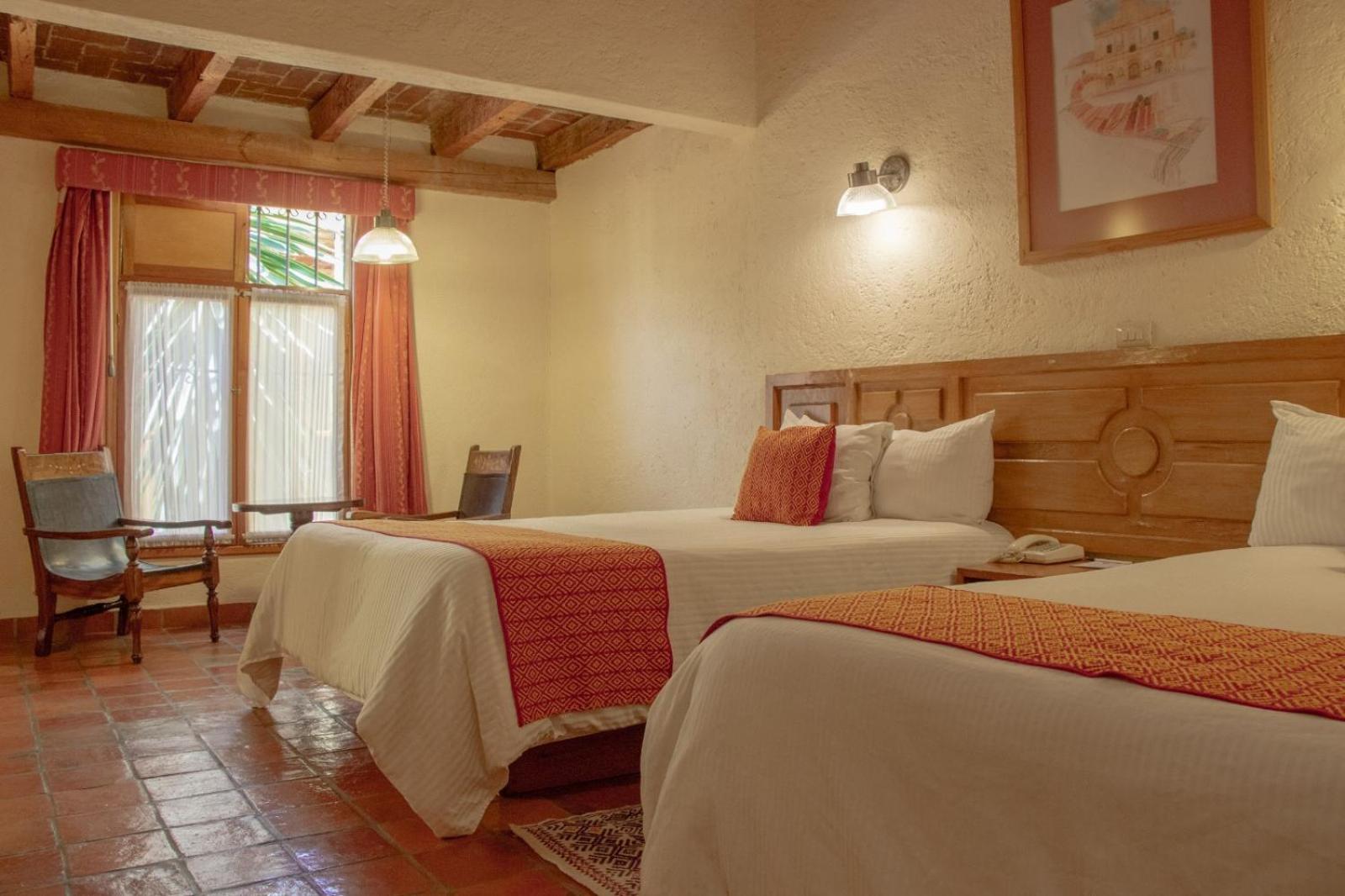 Double Room with Two Double Beds - Photo 4