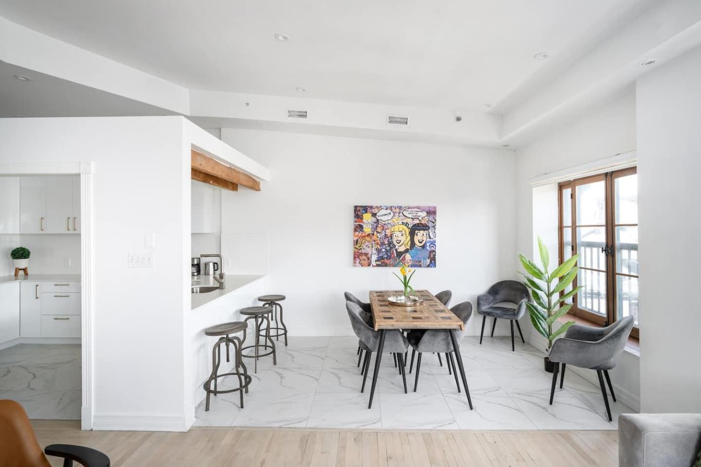 Penthouse Apartment - Photo 11
