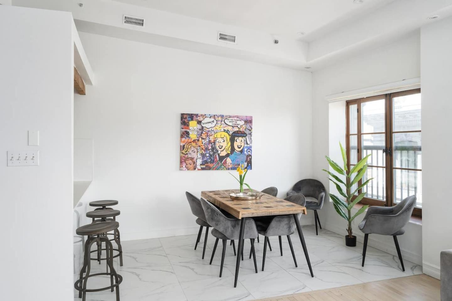 Penthouse Apartment - Photo 4
