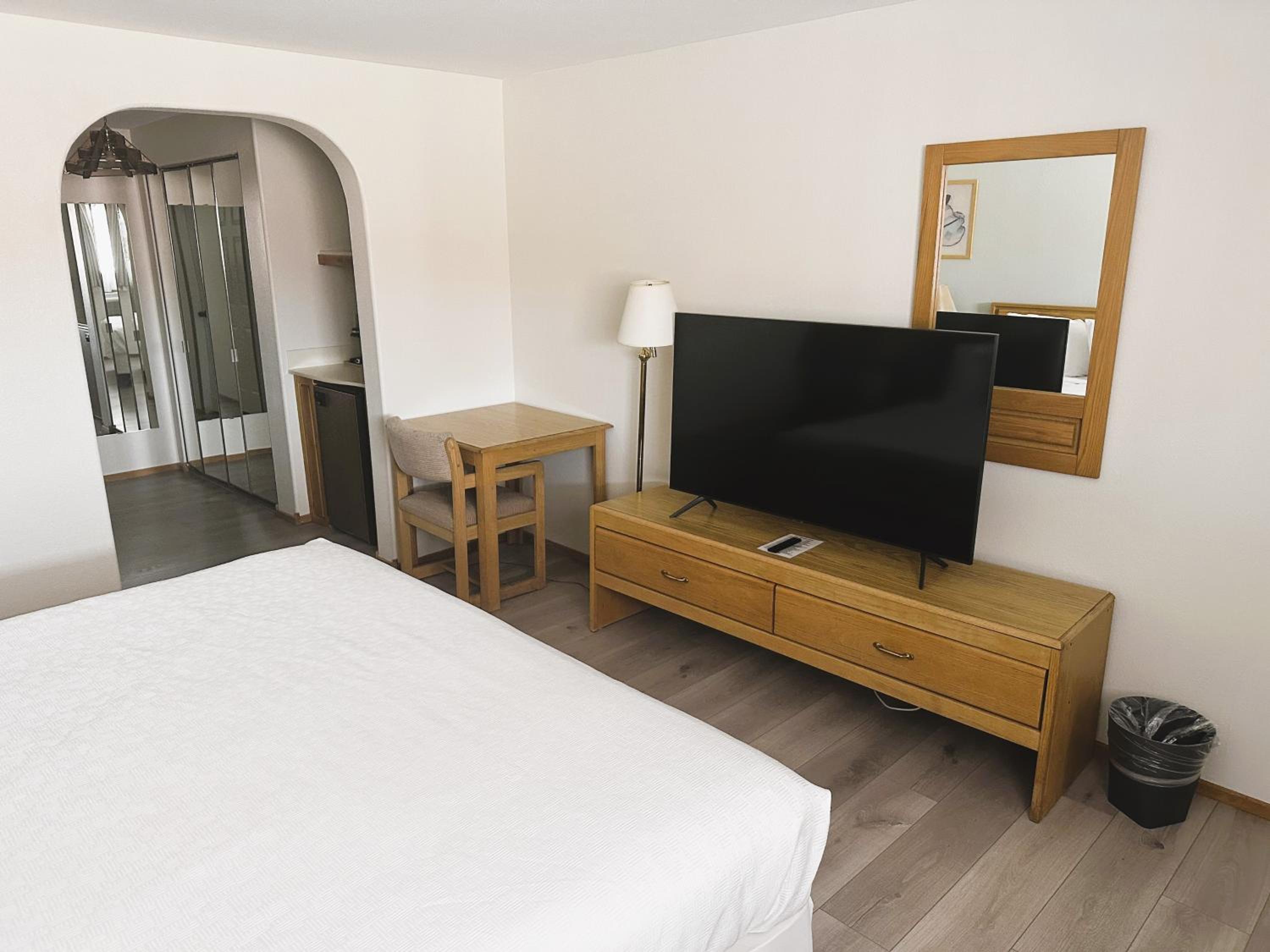 Deluxe Family Room - Photo 3