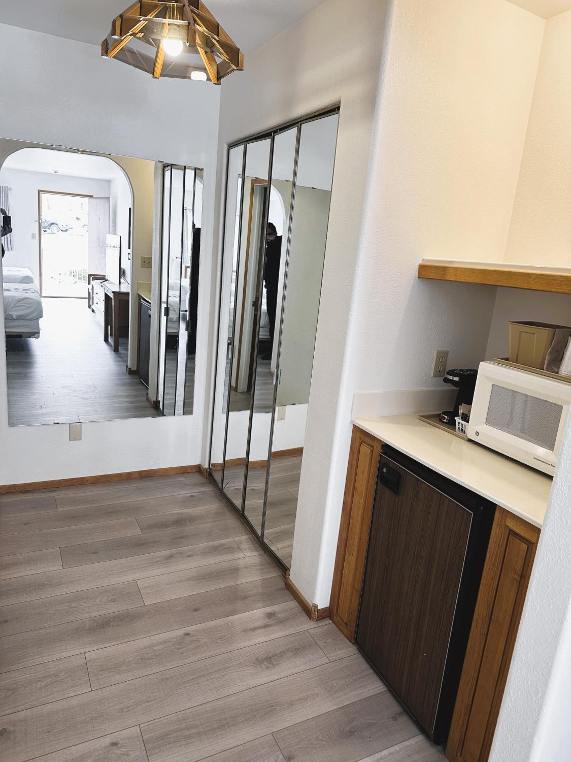 Double or Twin Room - Photo 4