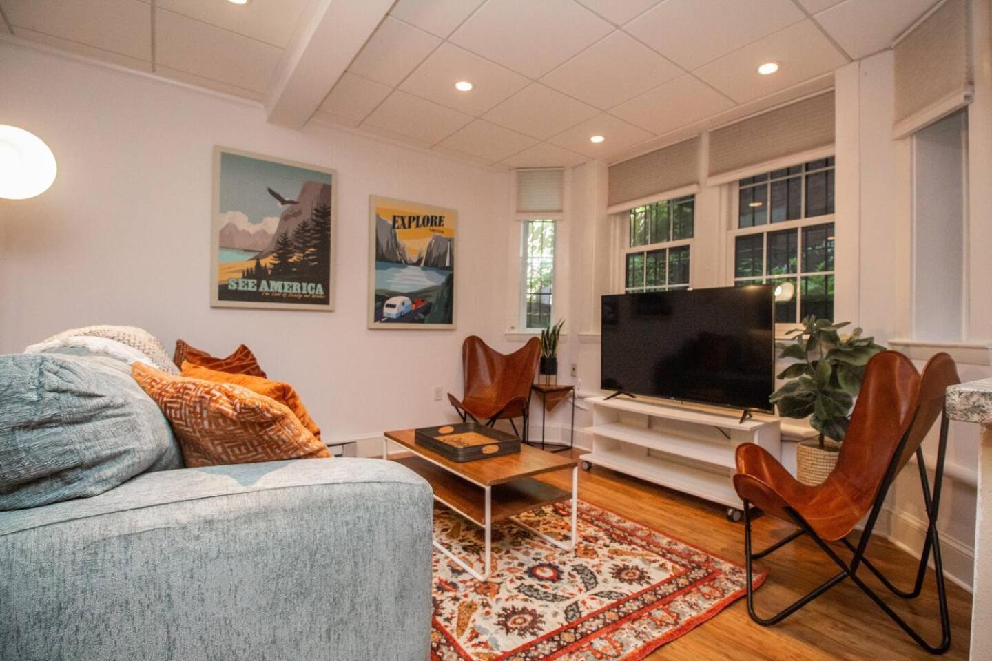 Studio Apartment photo 1