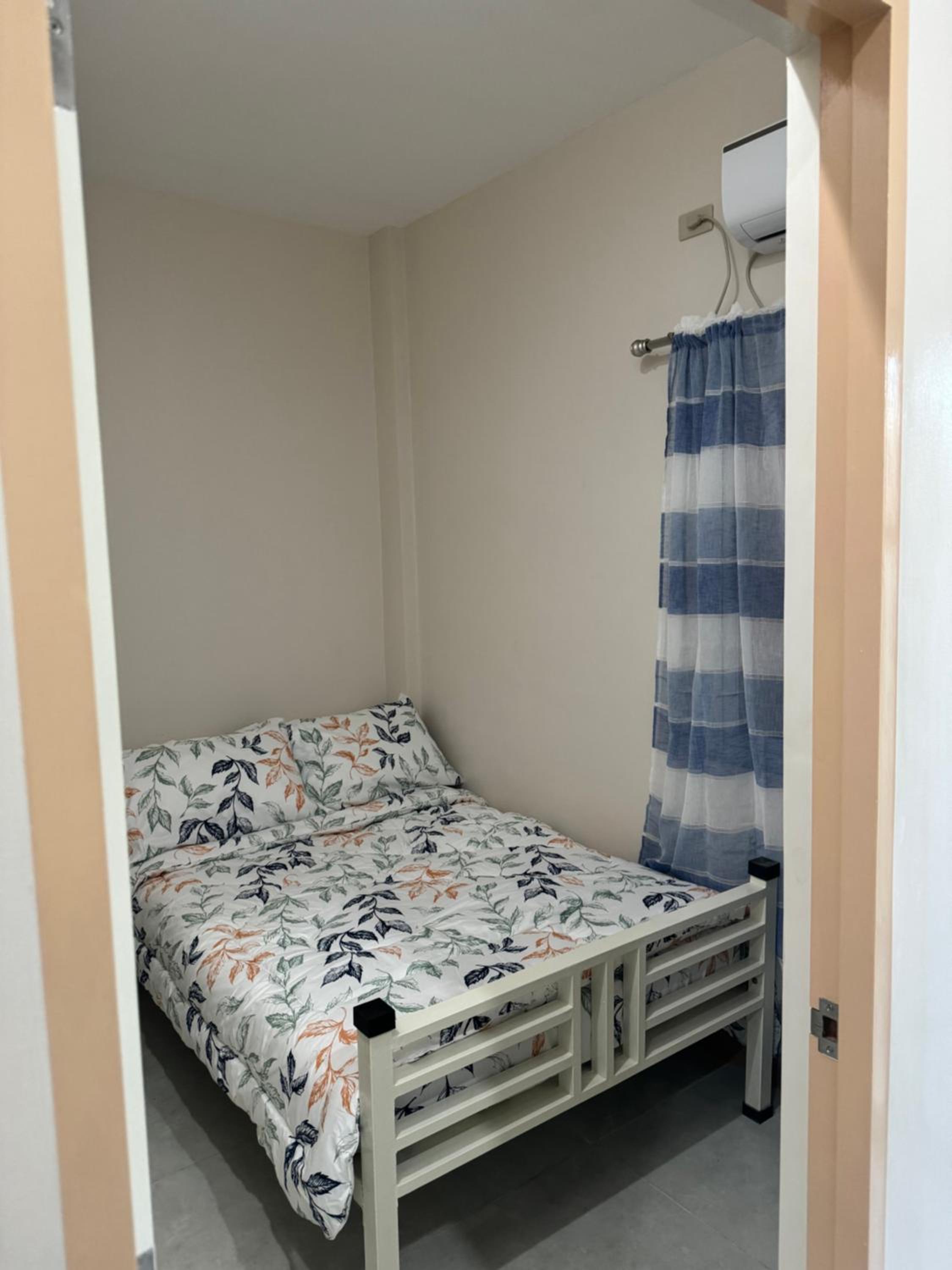 One-Bedroom House photo 2