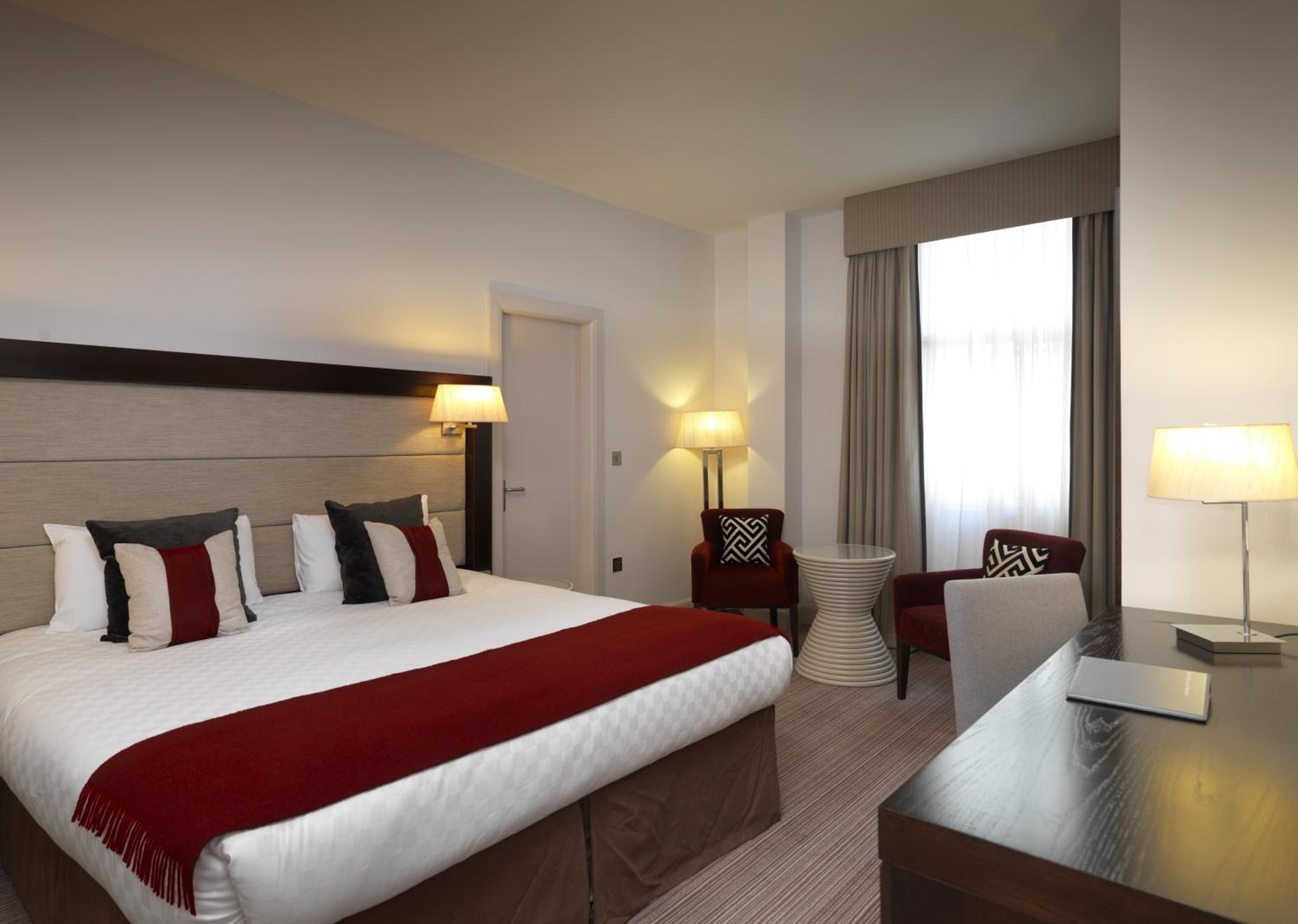 Deluxe King Room photo 2