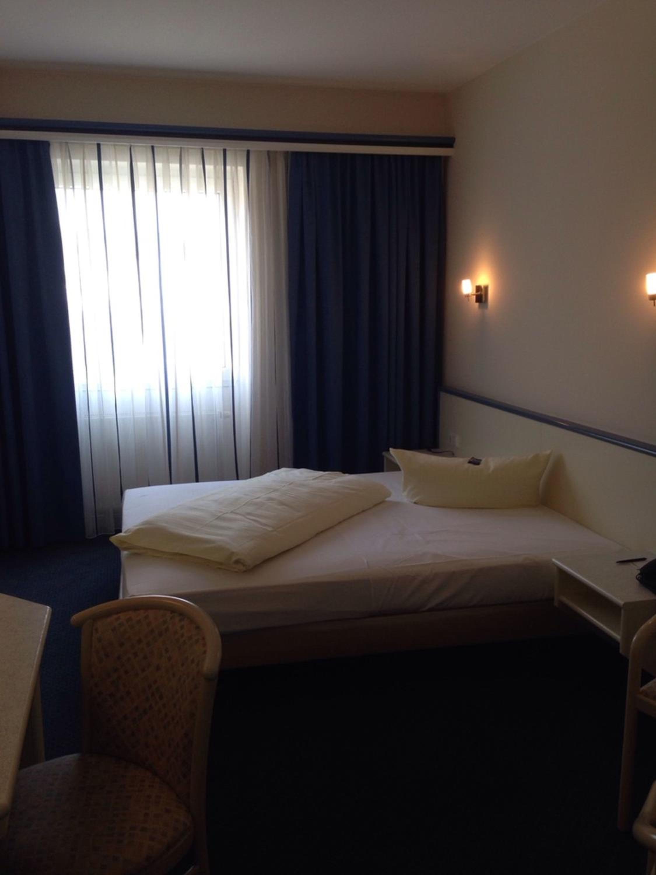 Single Room photo 3