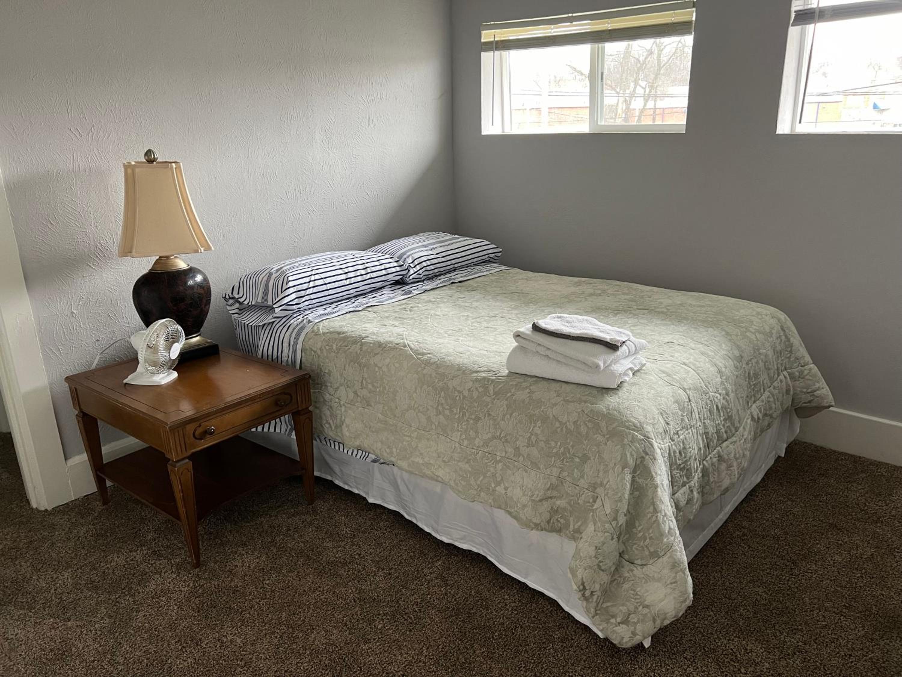 Budget Double Room photo 2