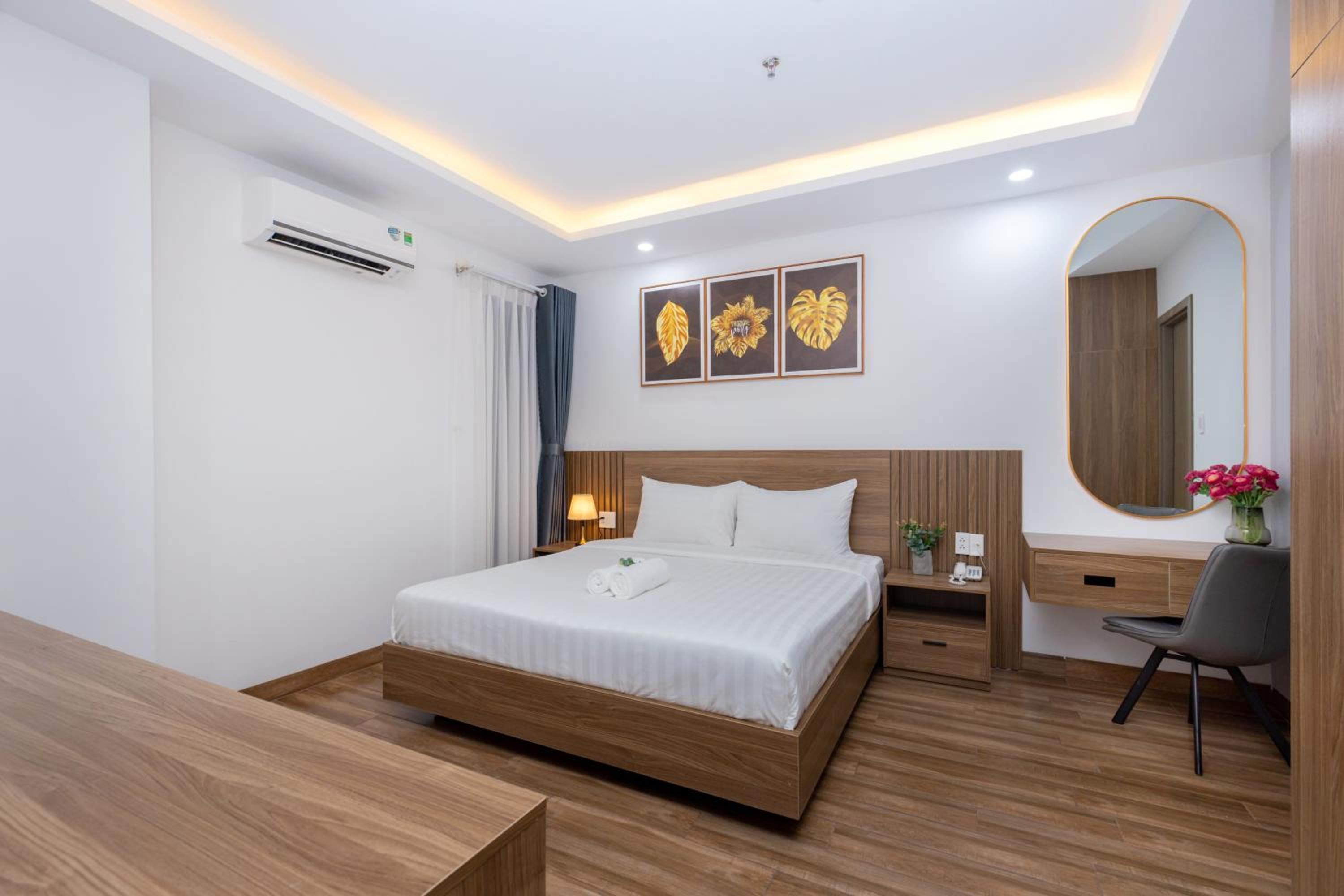 Superior King Room photo 2