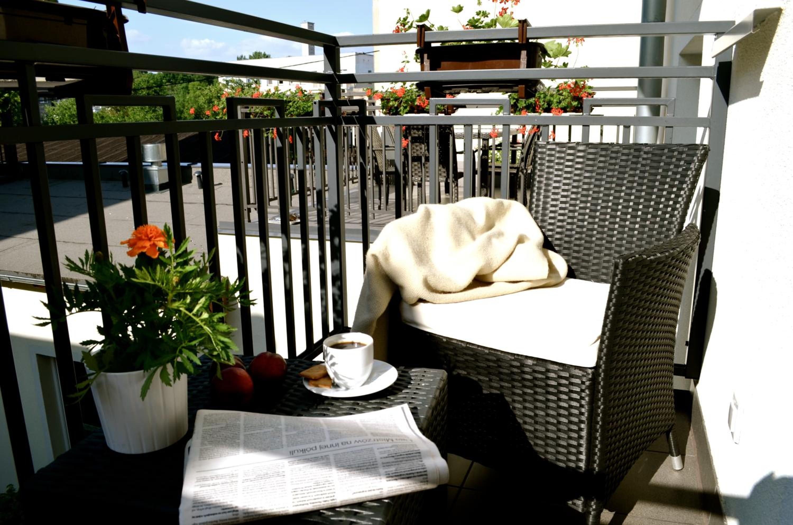 Studio Apartment with Terrace - Photo 5