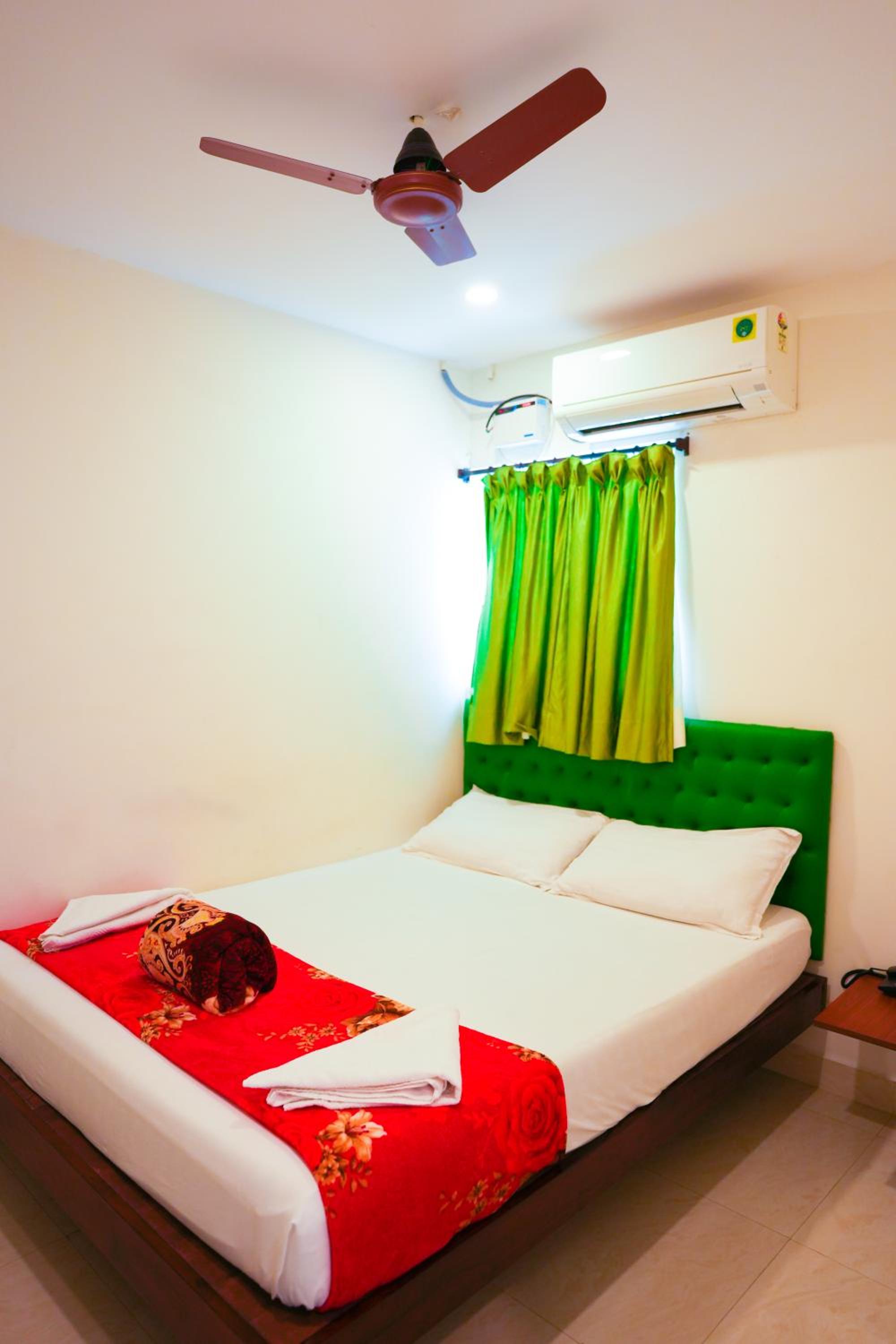 Budget Double Room - Photo 1