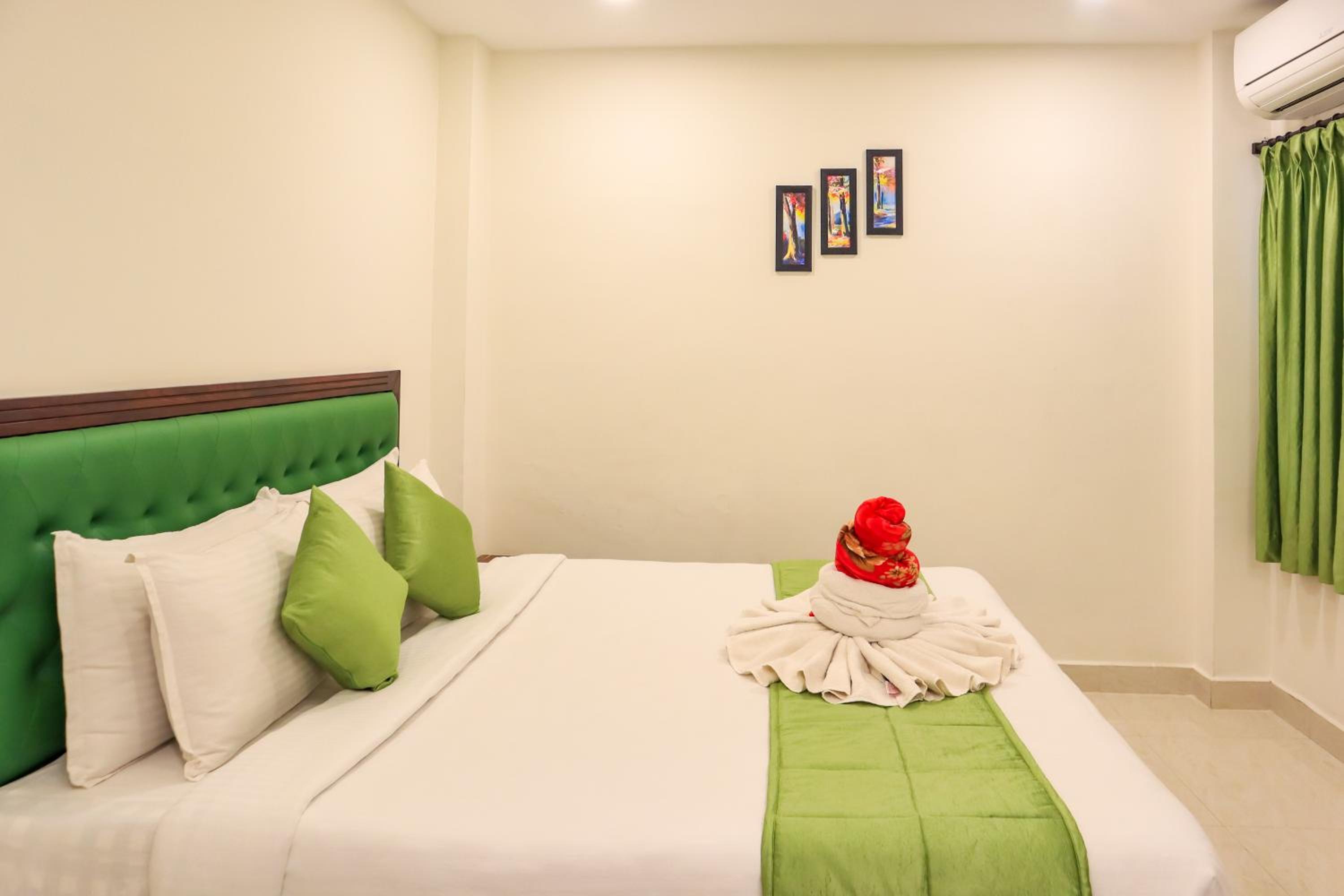 Deluxe Double Room - Photo 7