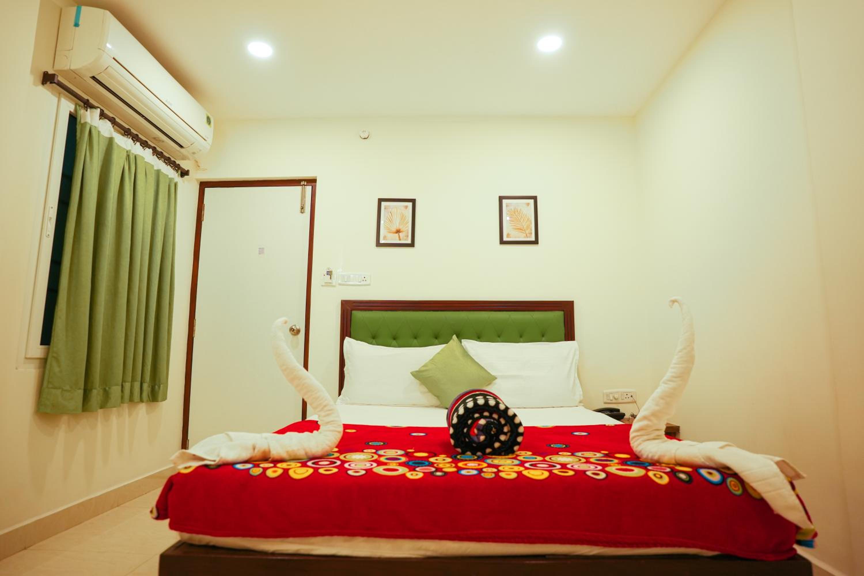 Standard Double Room - Photo 4