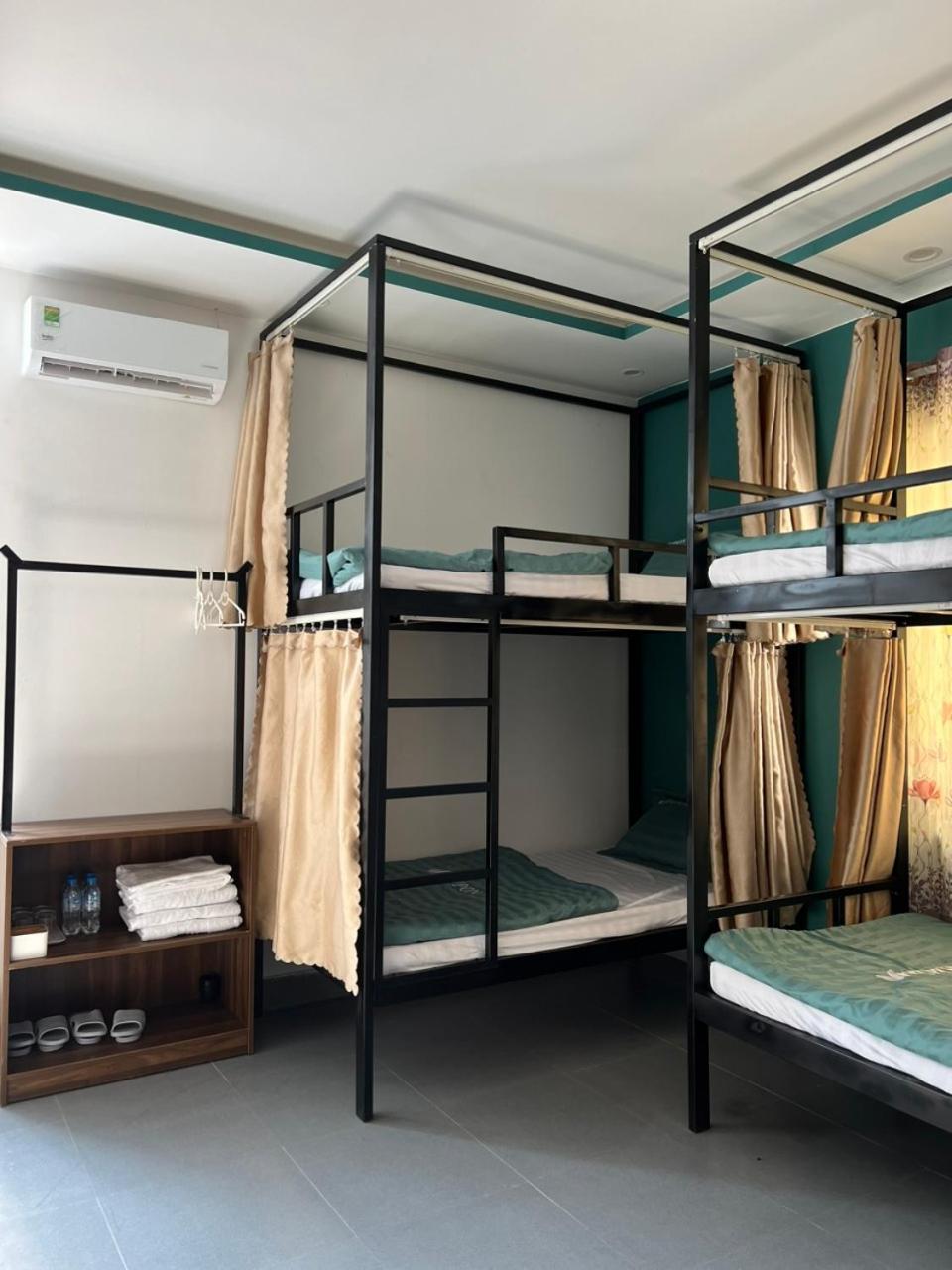 4-Bed Mixed Dormitory Room photo 3