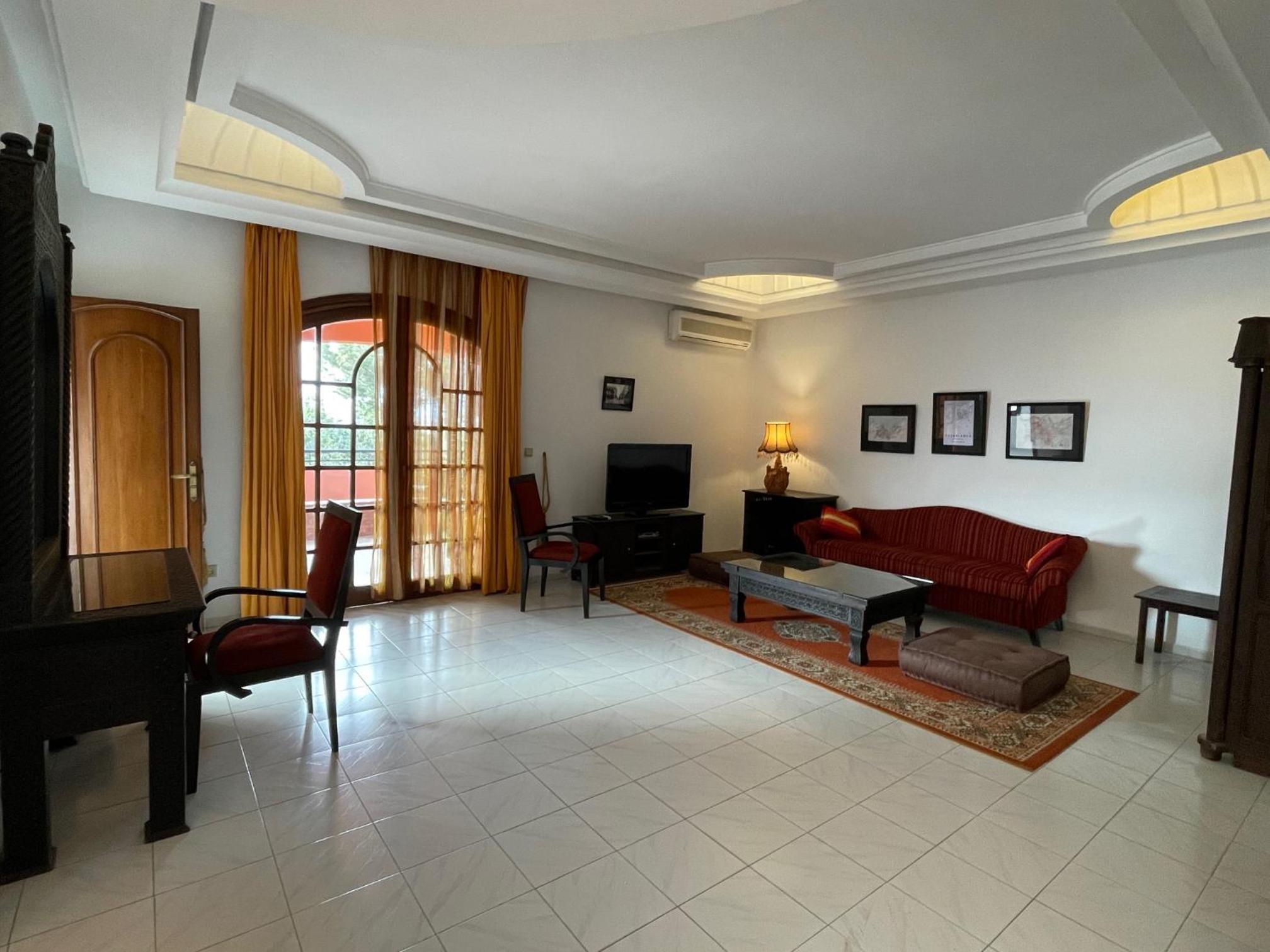 Senior Suite