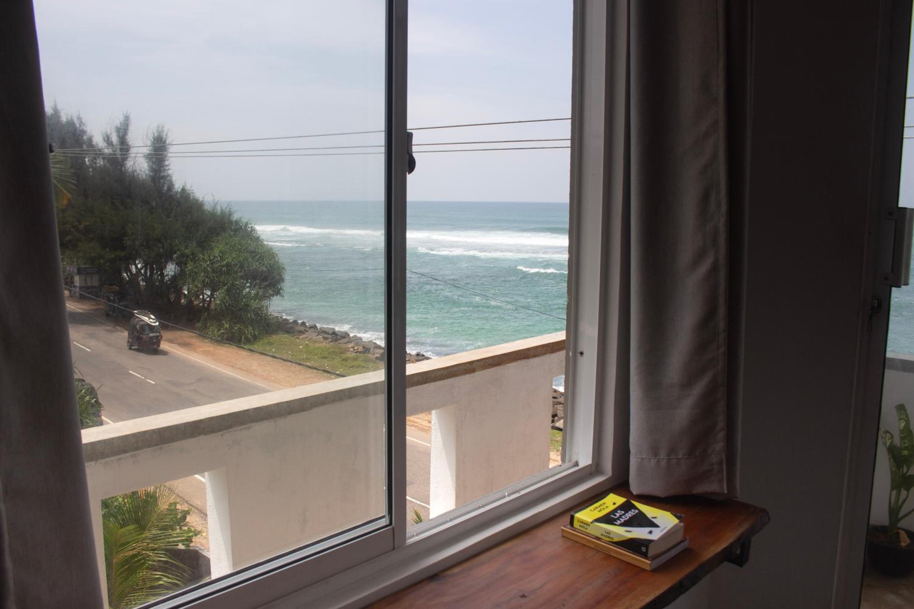 Deluxe Double Room with Balcony and Sea View photo 3