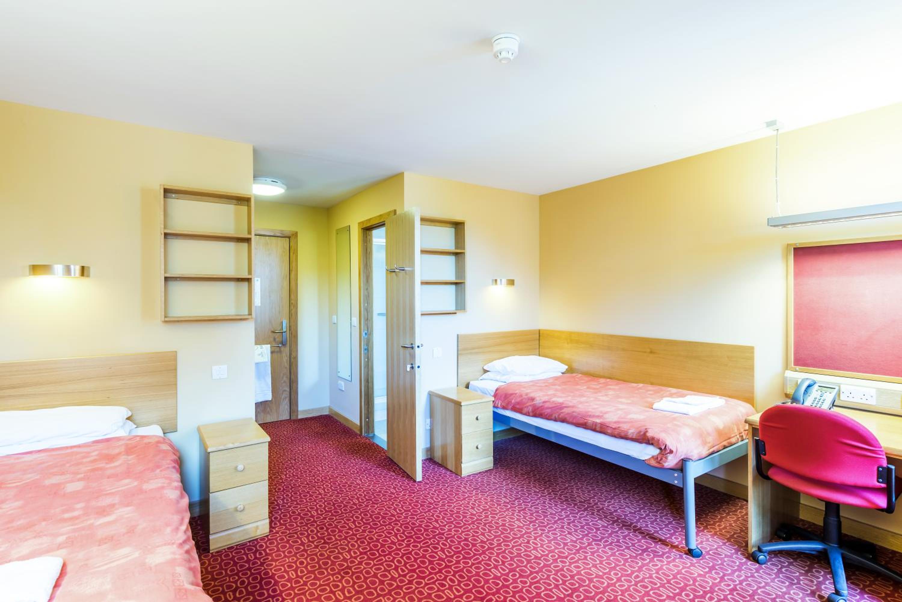En Suite Twin Room - John Burnett