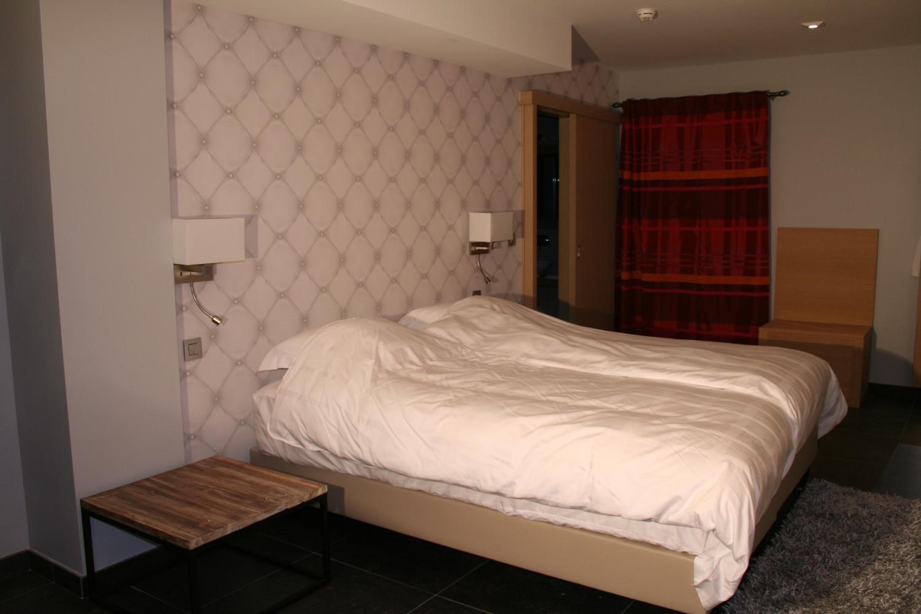 Suite with Terrace - Photo 9