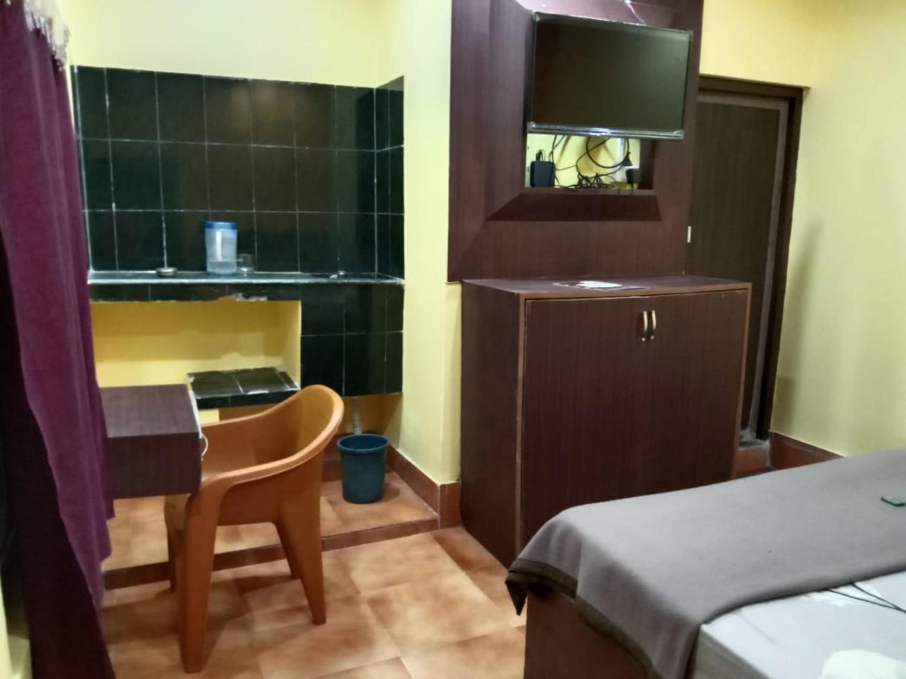 Deluxe Room - Photo 4