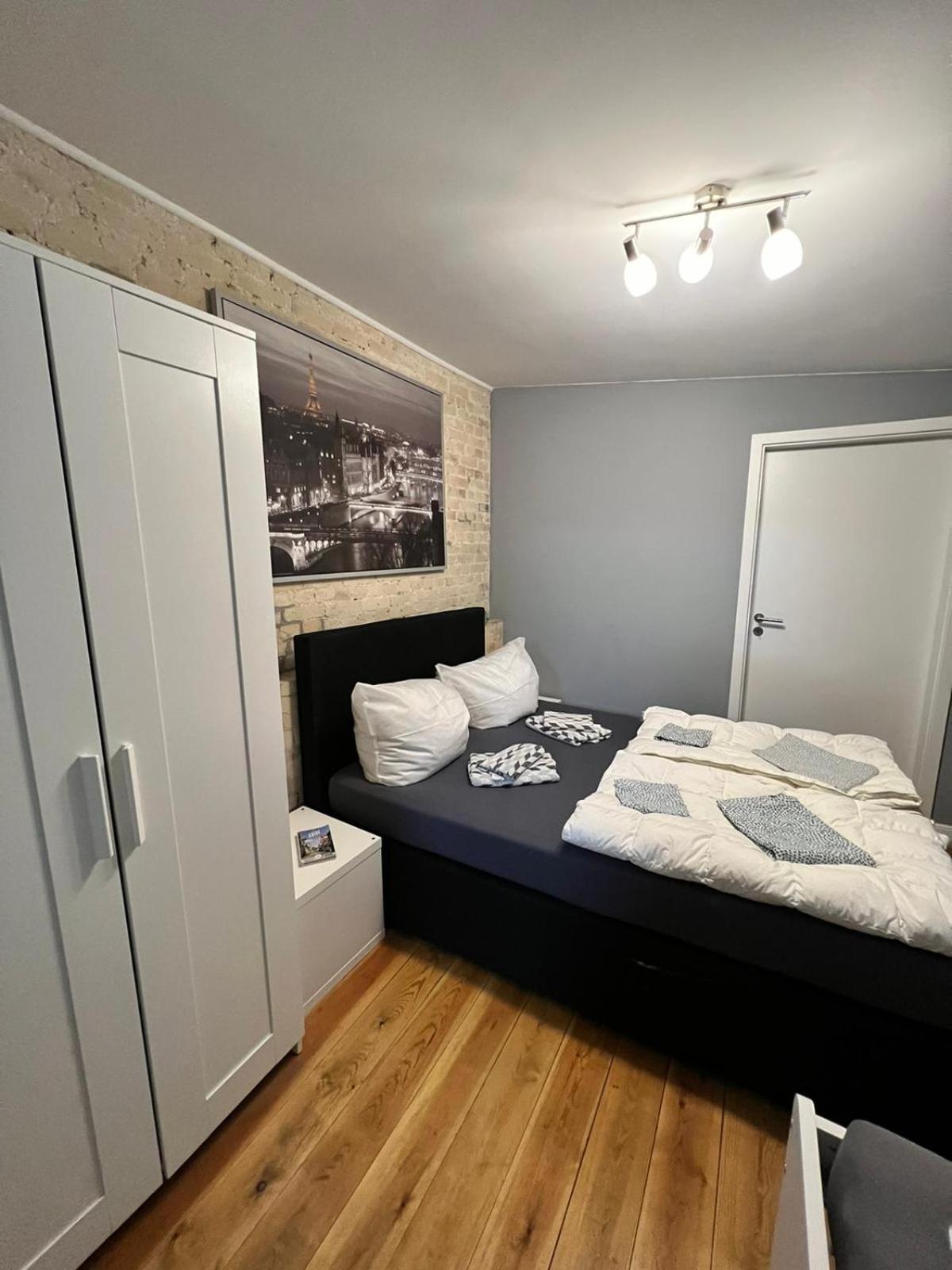 Two-Bedroom Apartment - Photo 29