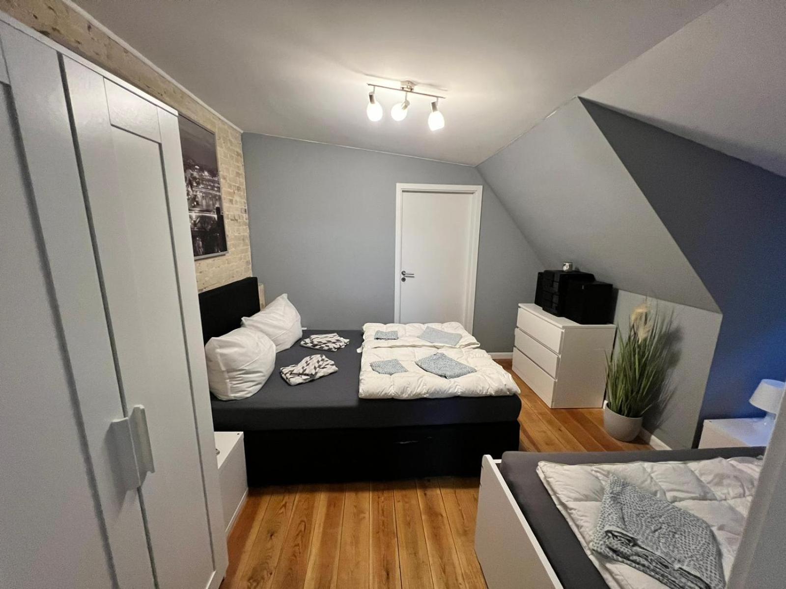 Two-Bedroom Apartment - Photo 28