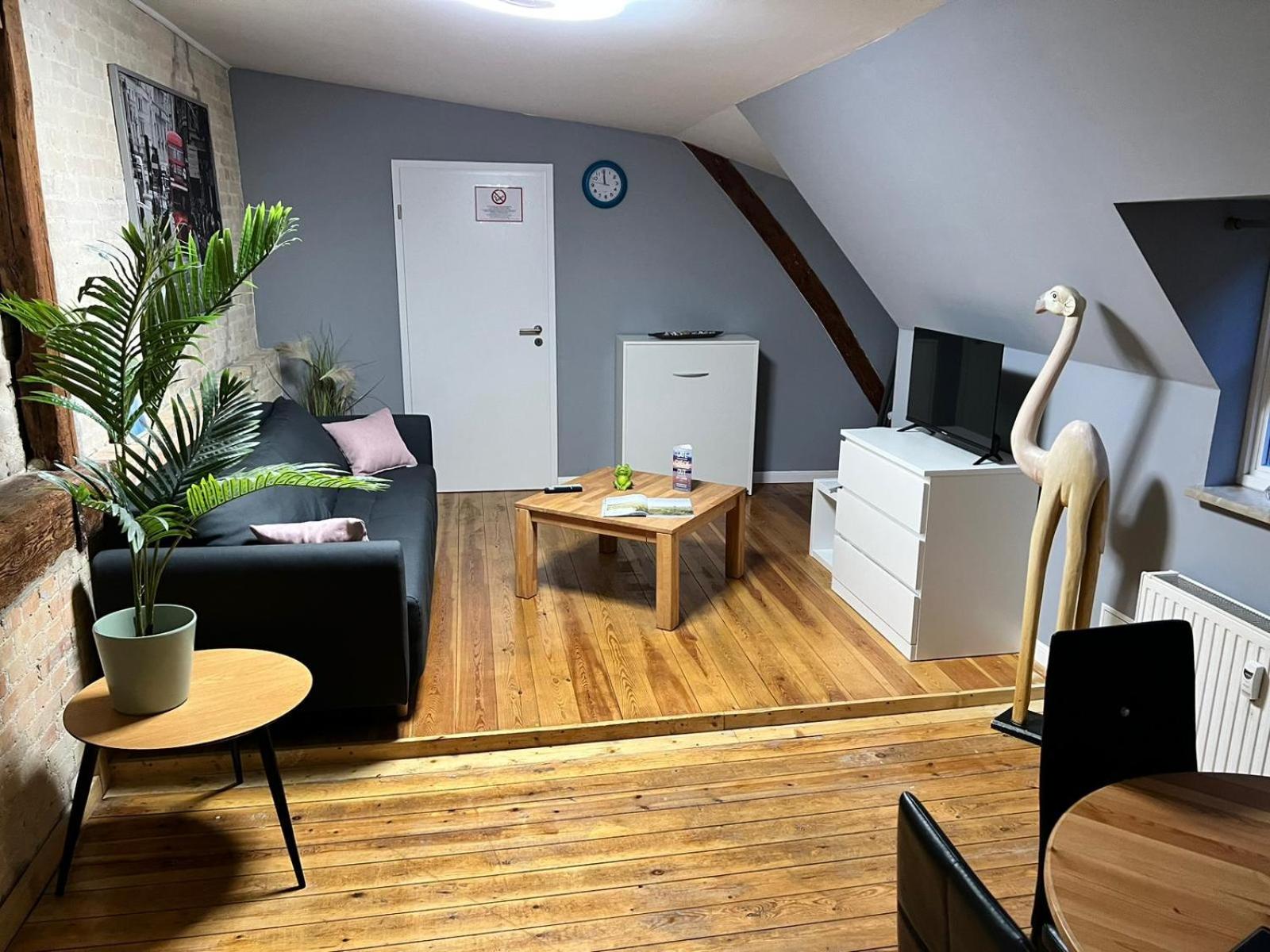 Two-Bedroom Apartment - Photo 24