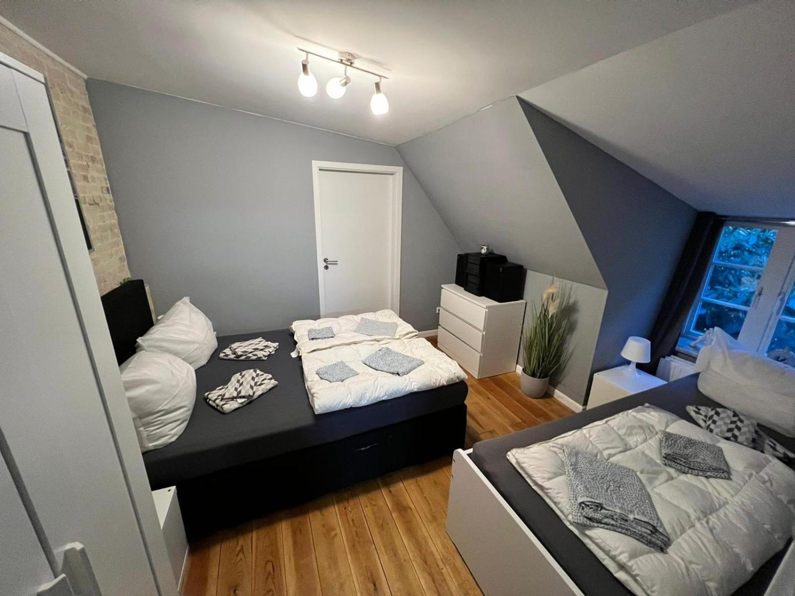 Two-Bedroom Apartment - Photo 20