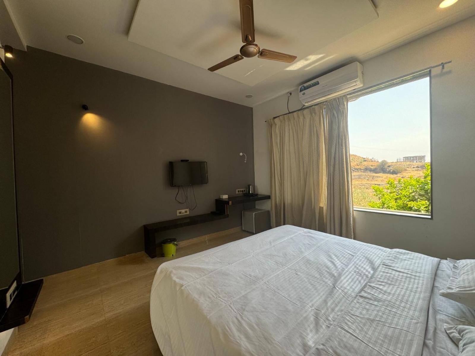 Double Room with Mountain View photo 2