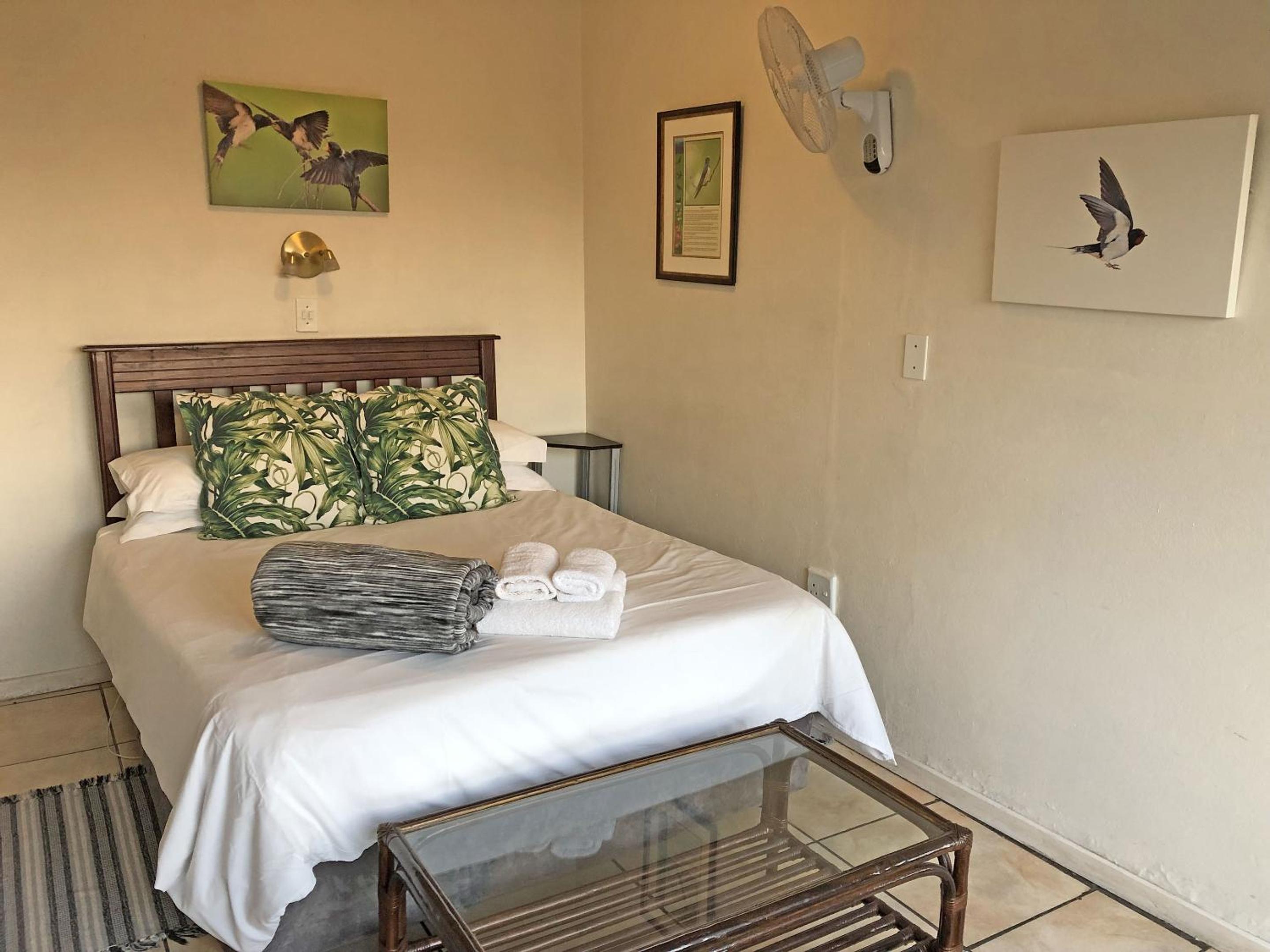 Studio Apartment - Photo 12