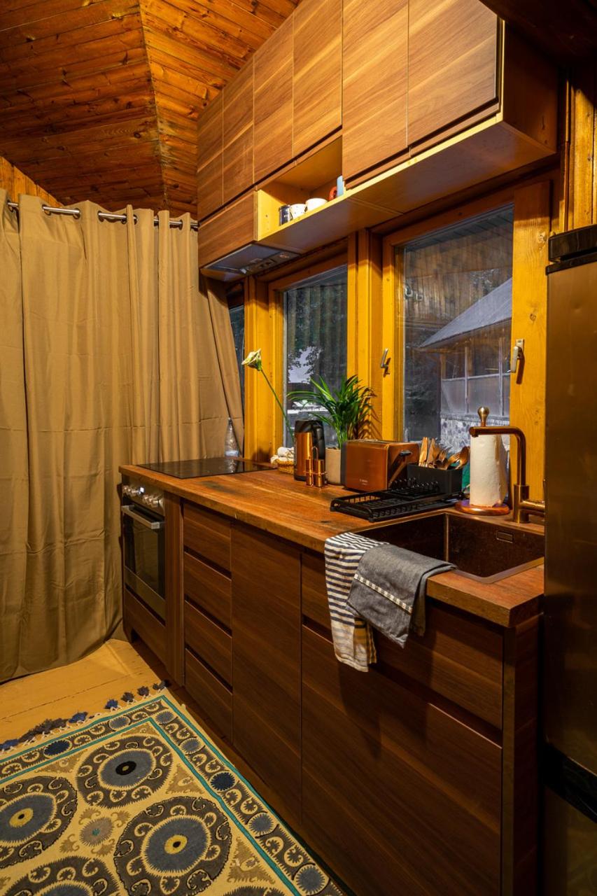 Three-Bedroom Apartment photo 3