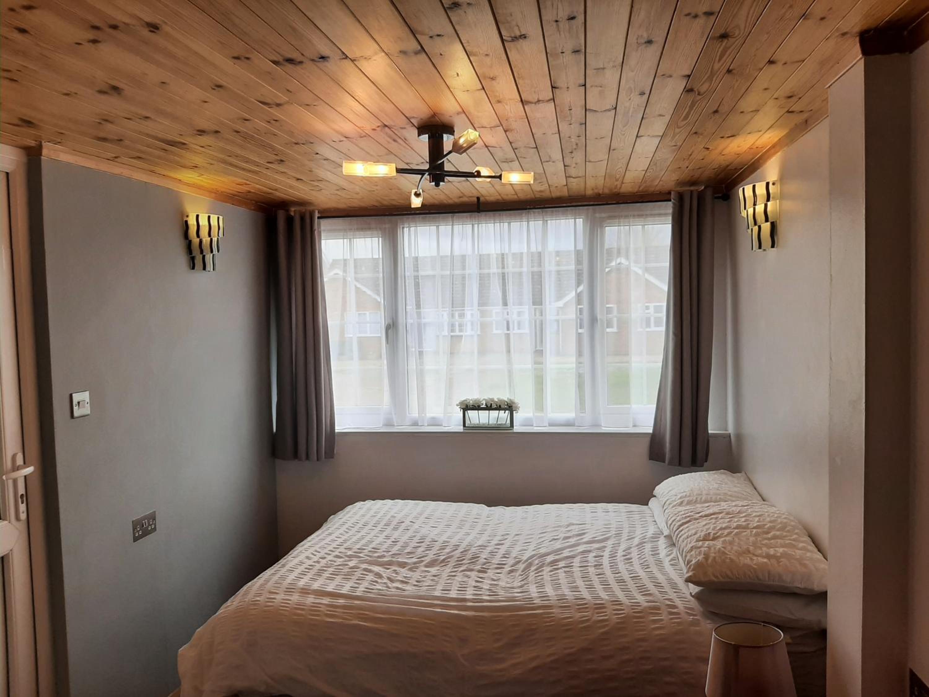 Large Double Room photo 3
