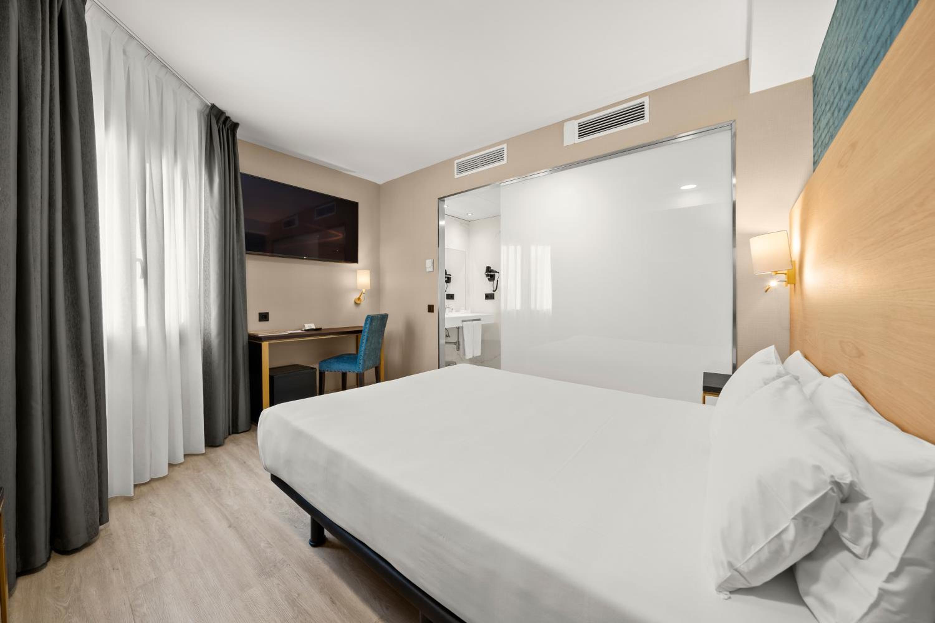 Economy Room - Photo 1
