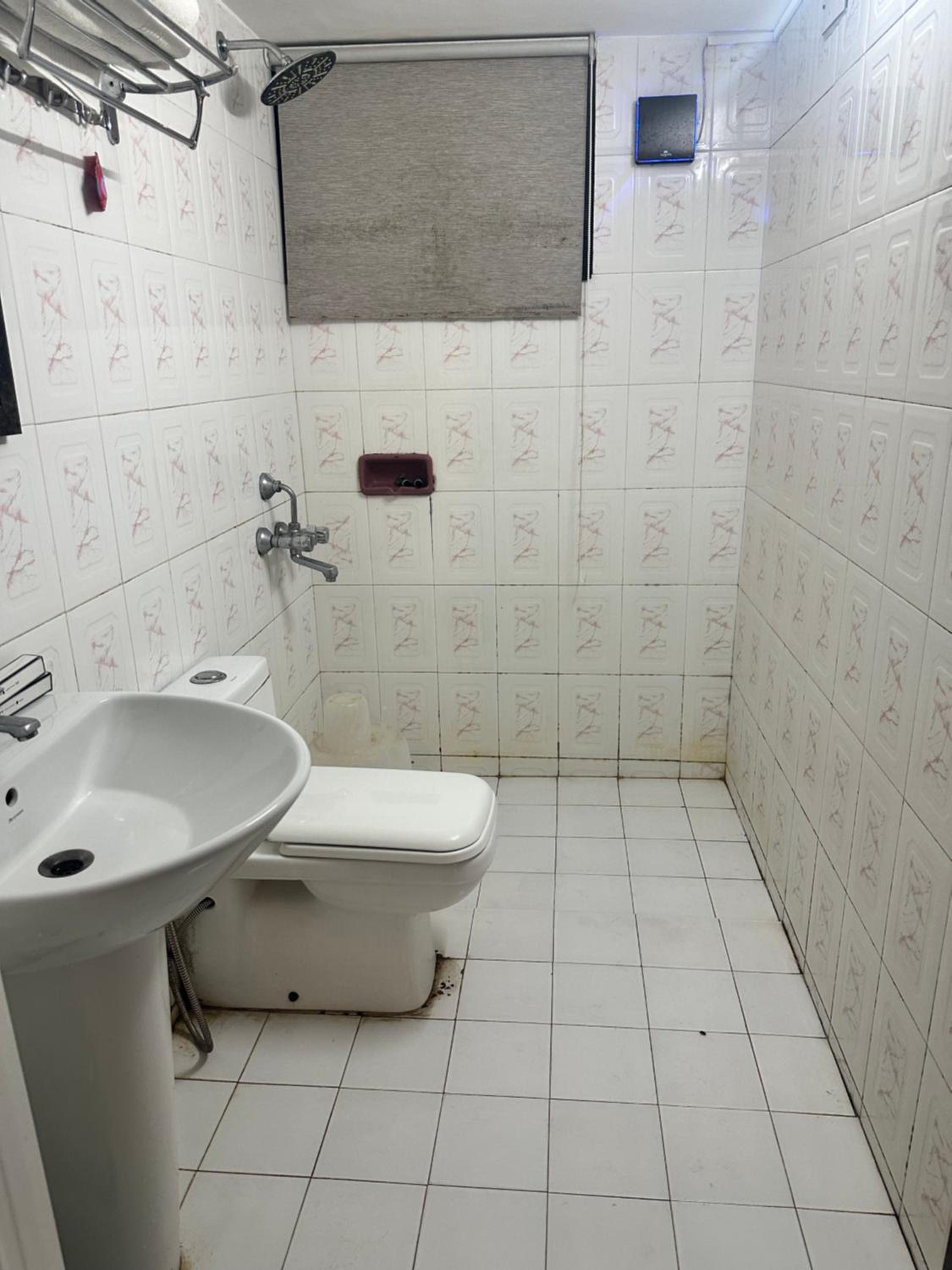 Two-Bedroom Apartment - Photo 4