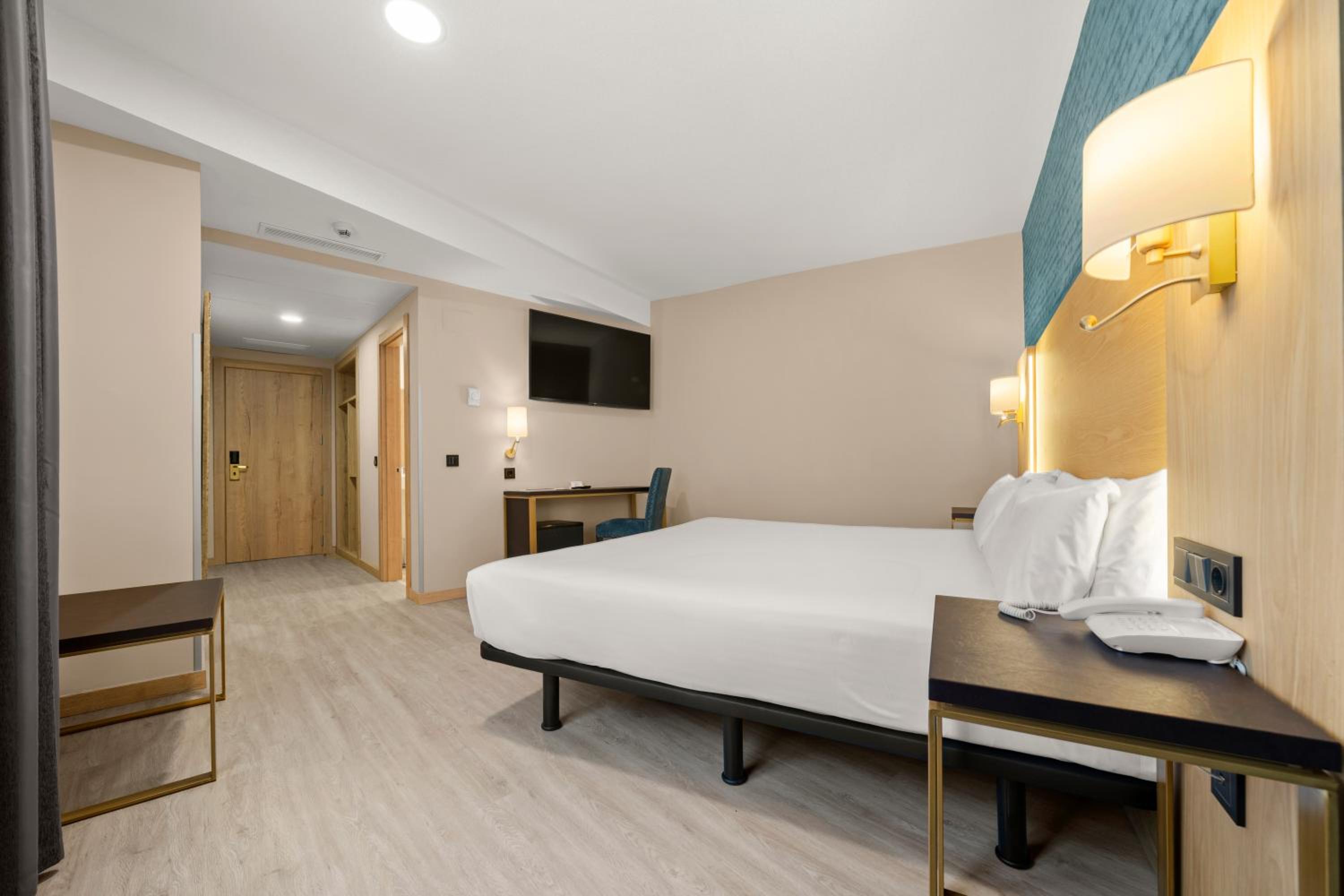 Habitación Triple (3 Adultos)