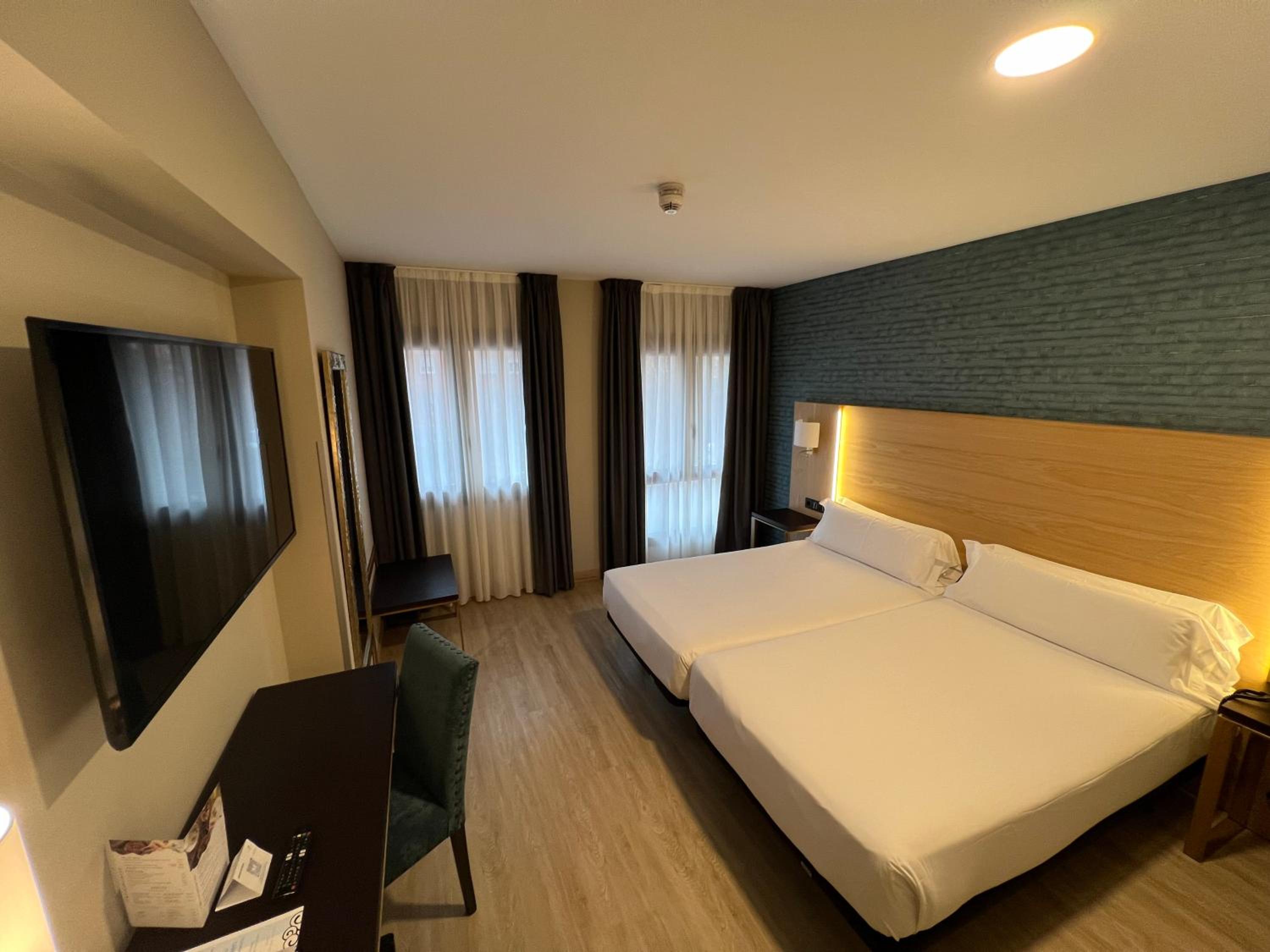 Comfort Double Room - Photo 2