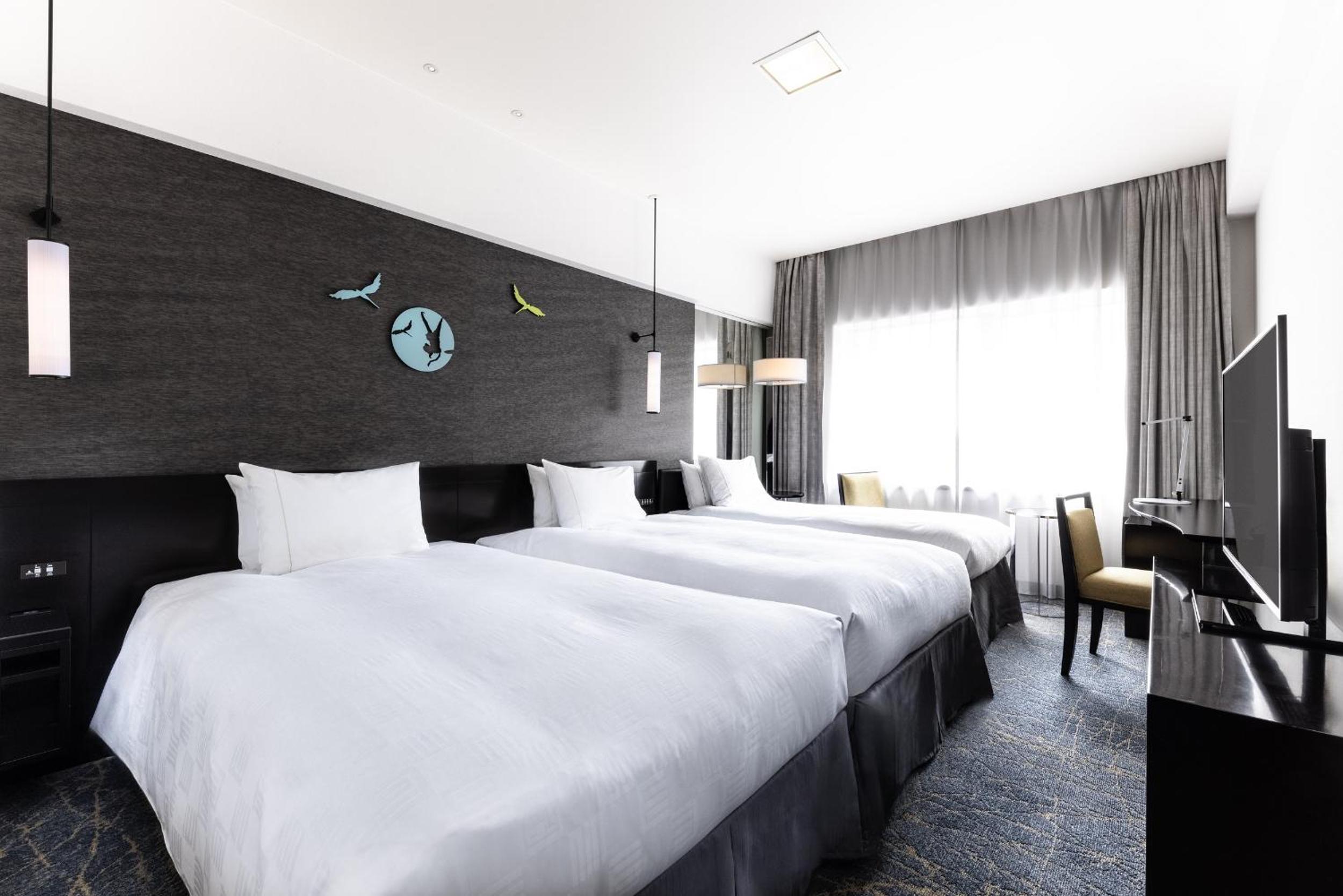 Superior Twin Room( 2 Single beds + 1 extra bed) - Photo 1