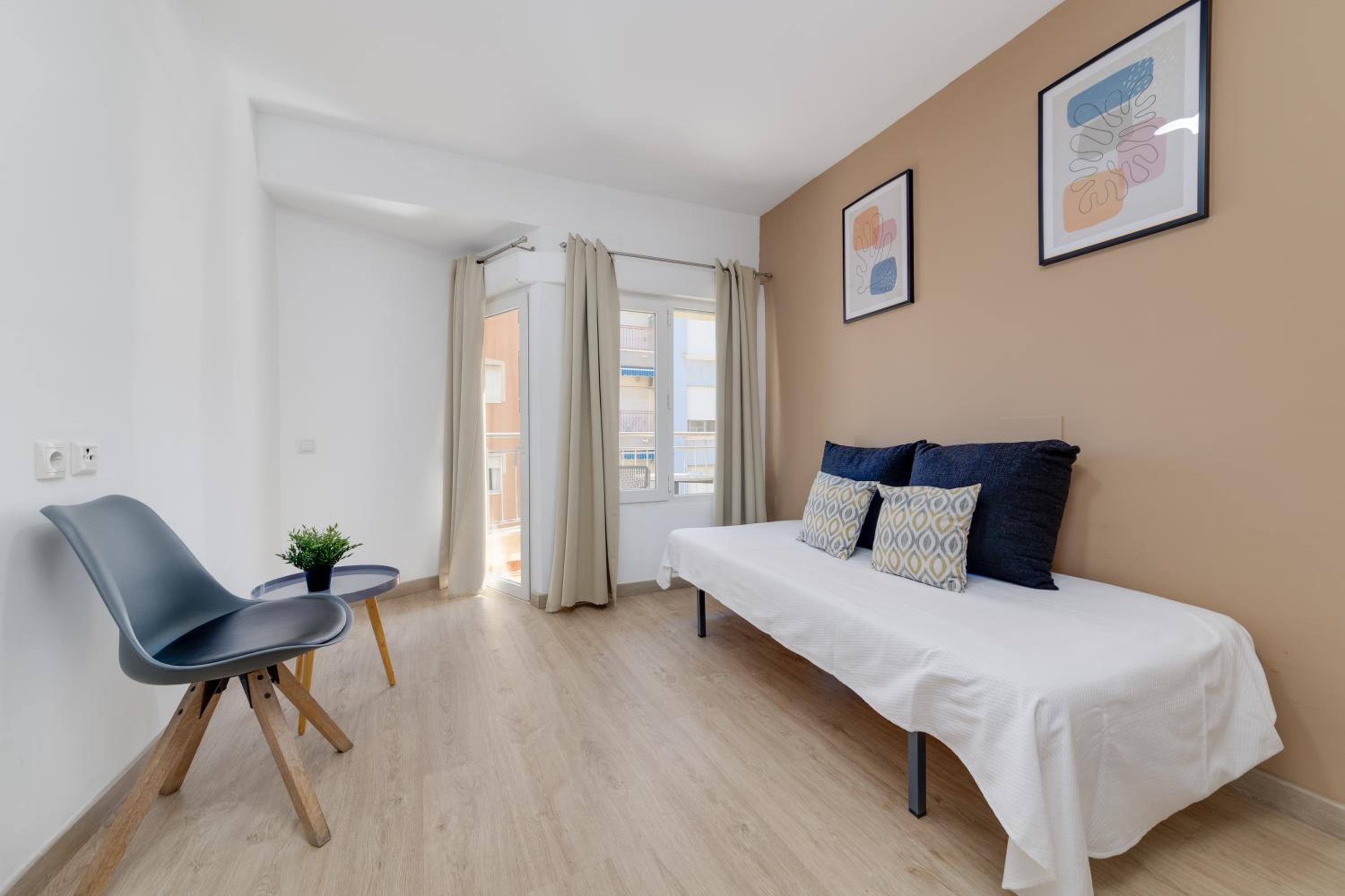 Triple Room - Photo 8
