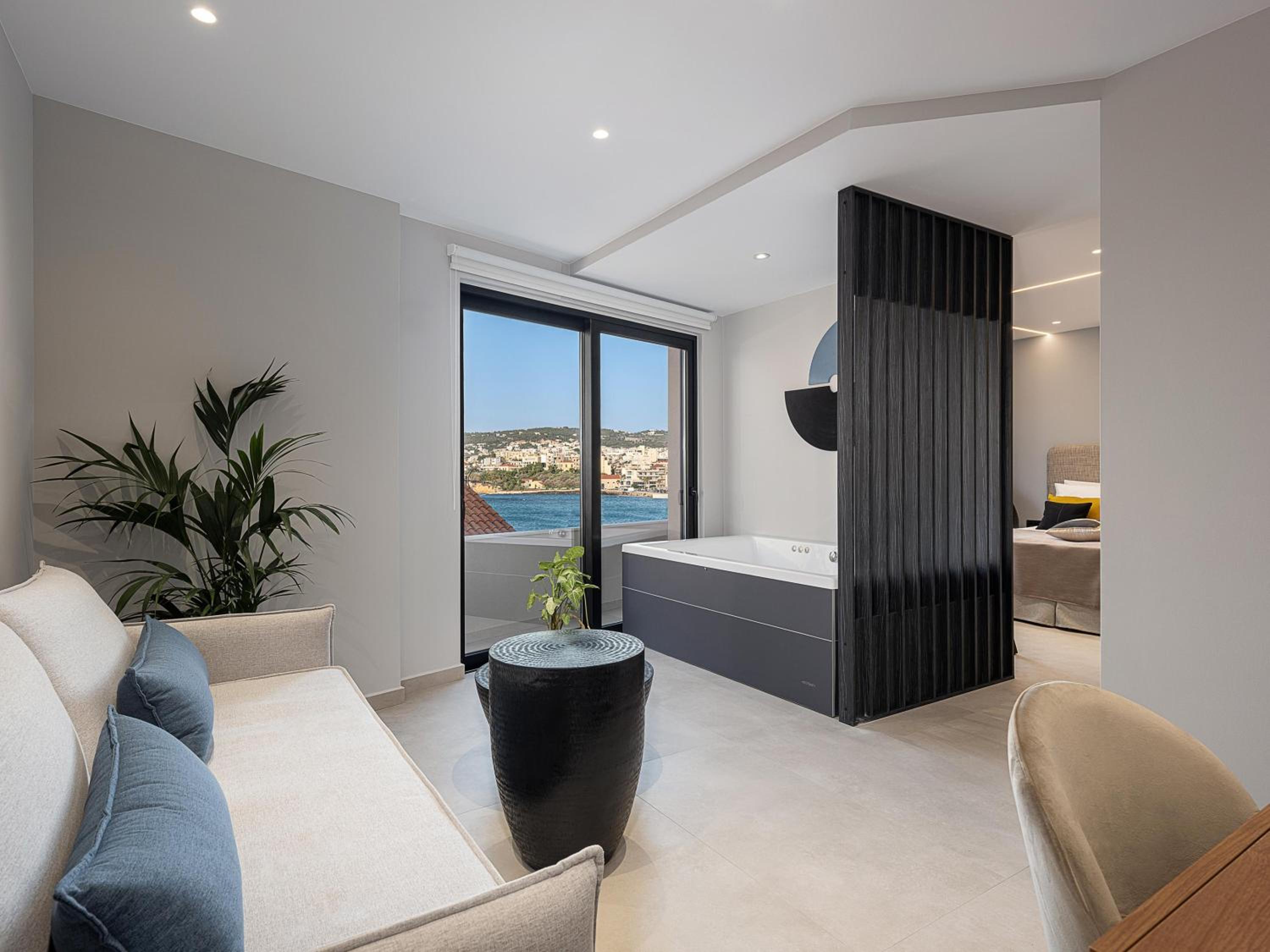 Superior Room with Spa Bath and Sea View