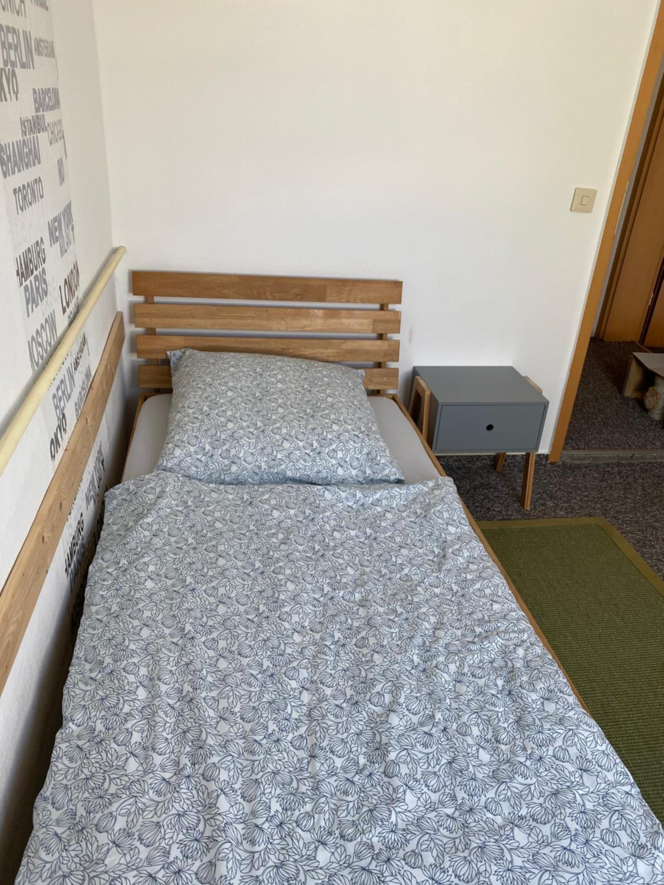 Standard Single Room with Shared Bathroom photo 1