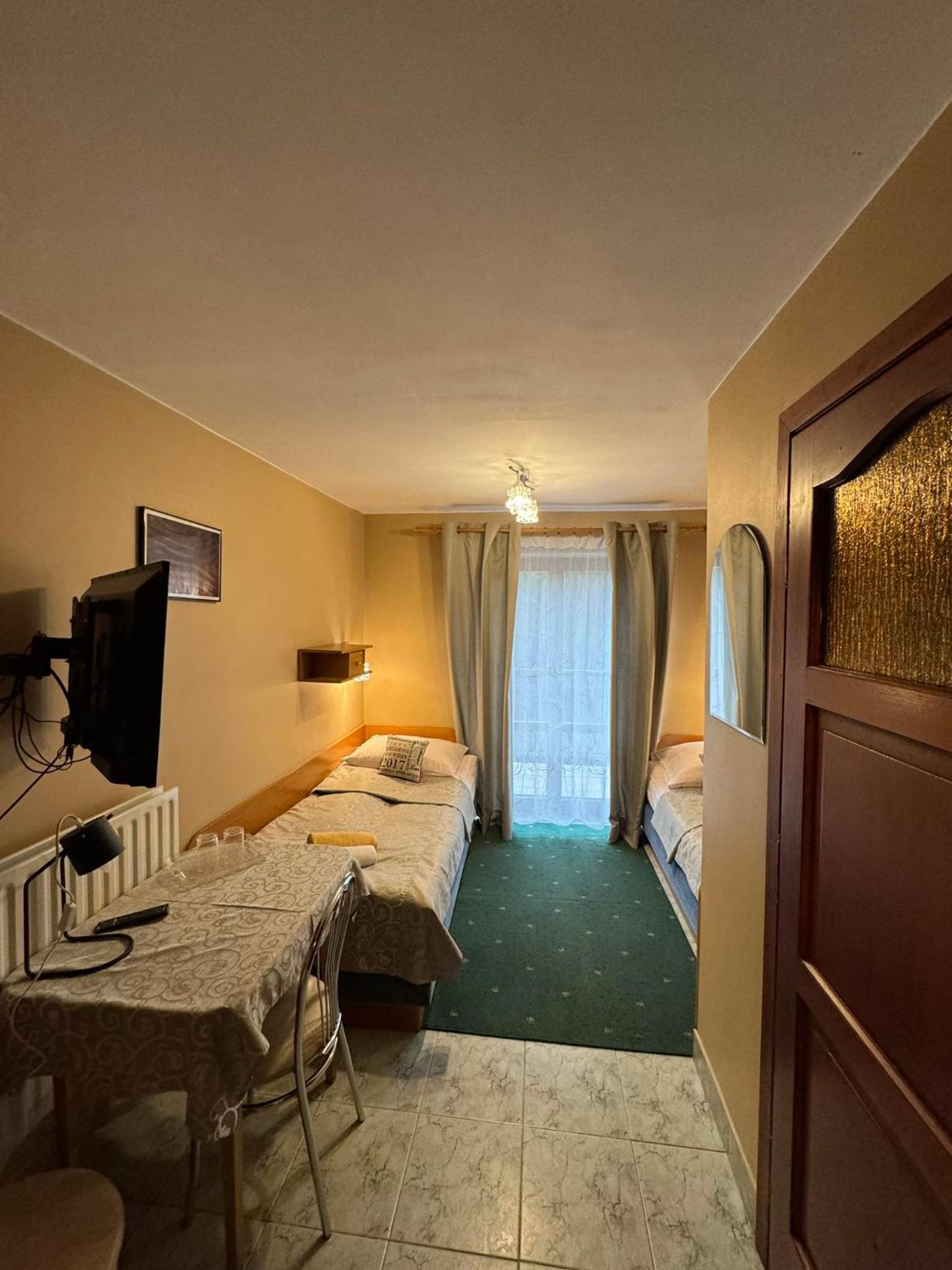 Twin Room photo 1