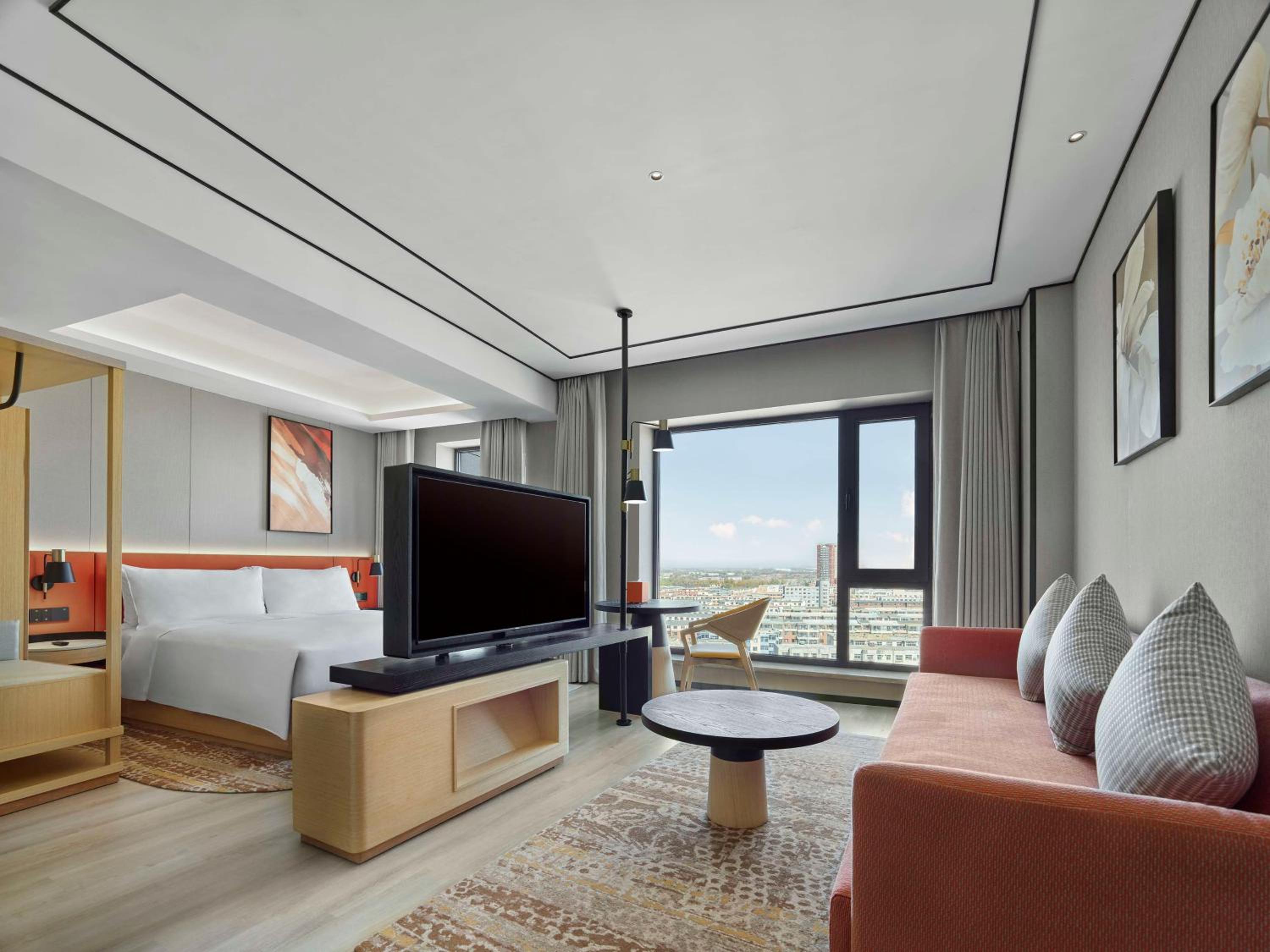 Deluxe King Room photo 2
