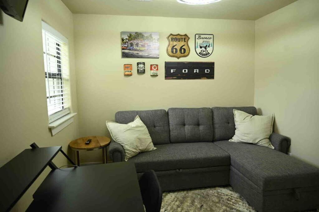 One-Bedroom House photo 3