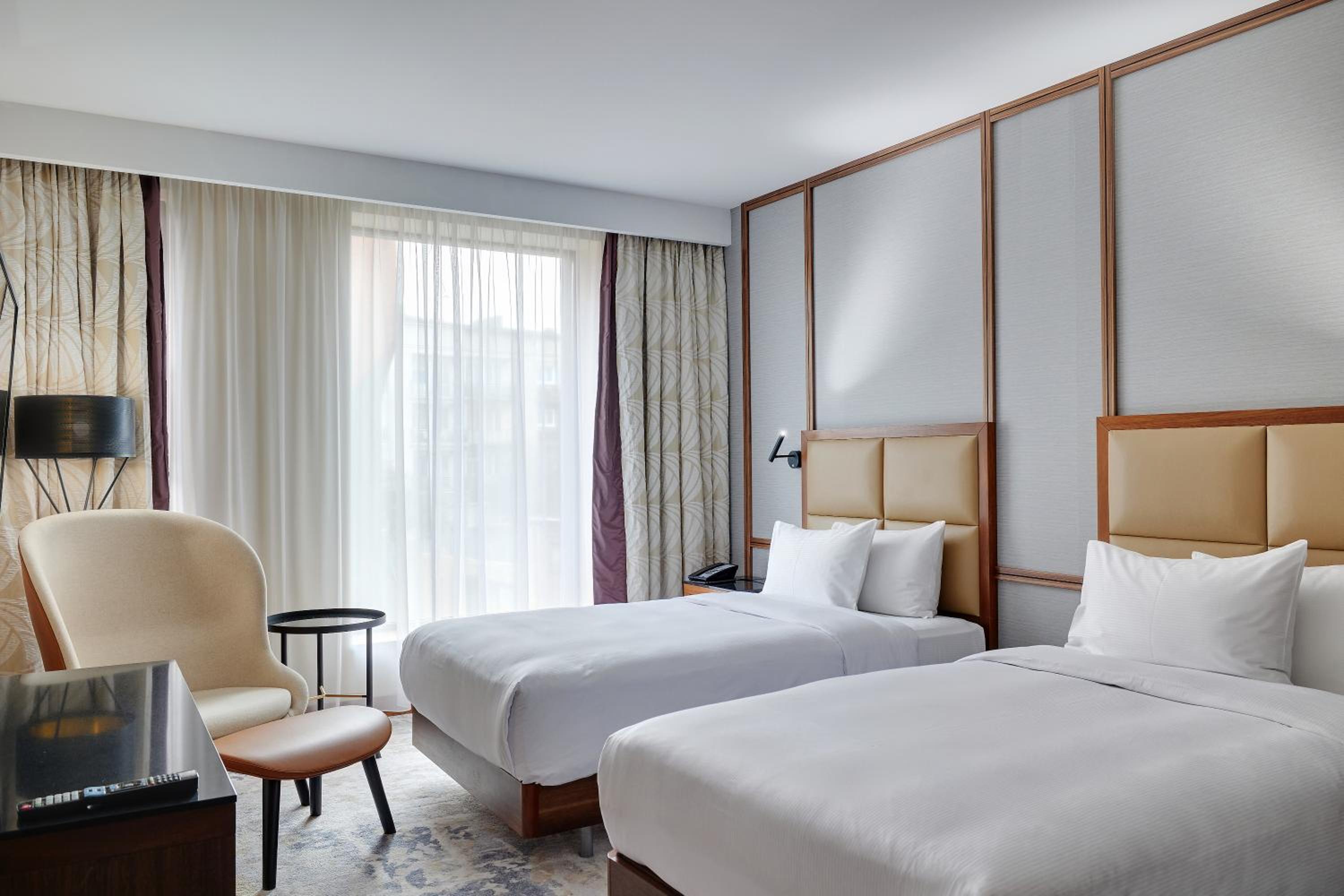 Twin Room - Photo 8