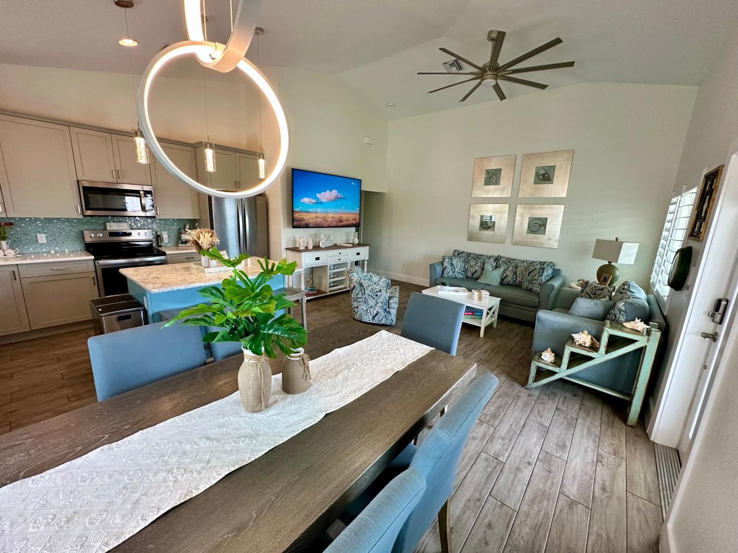 Three-Bedroom House photo 2