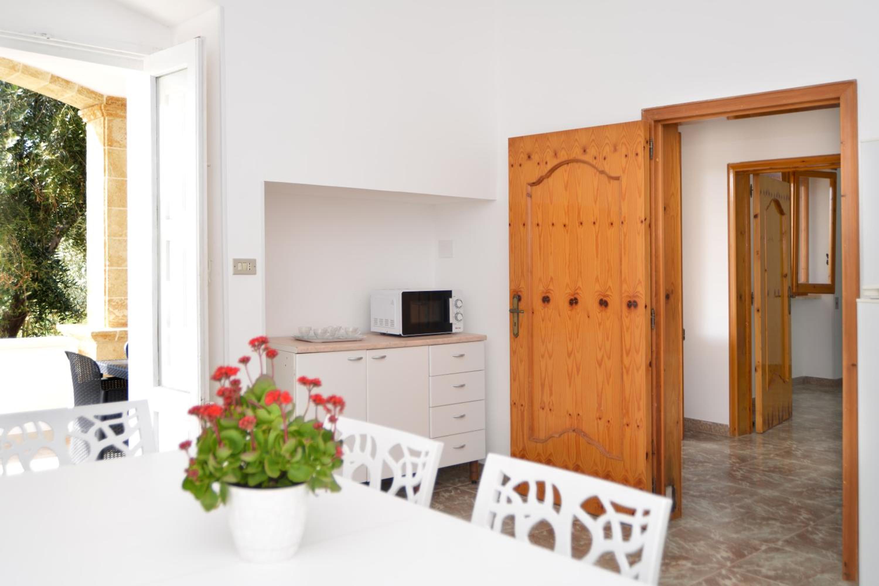 Three-Bedroom House photo 2