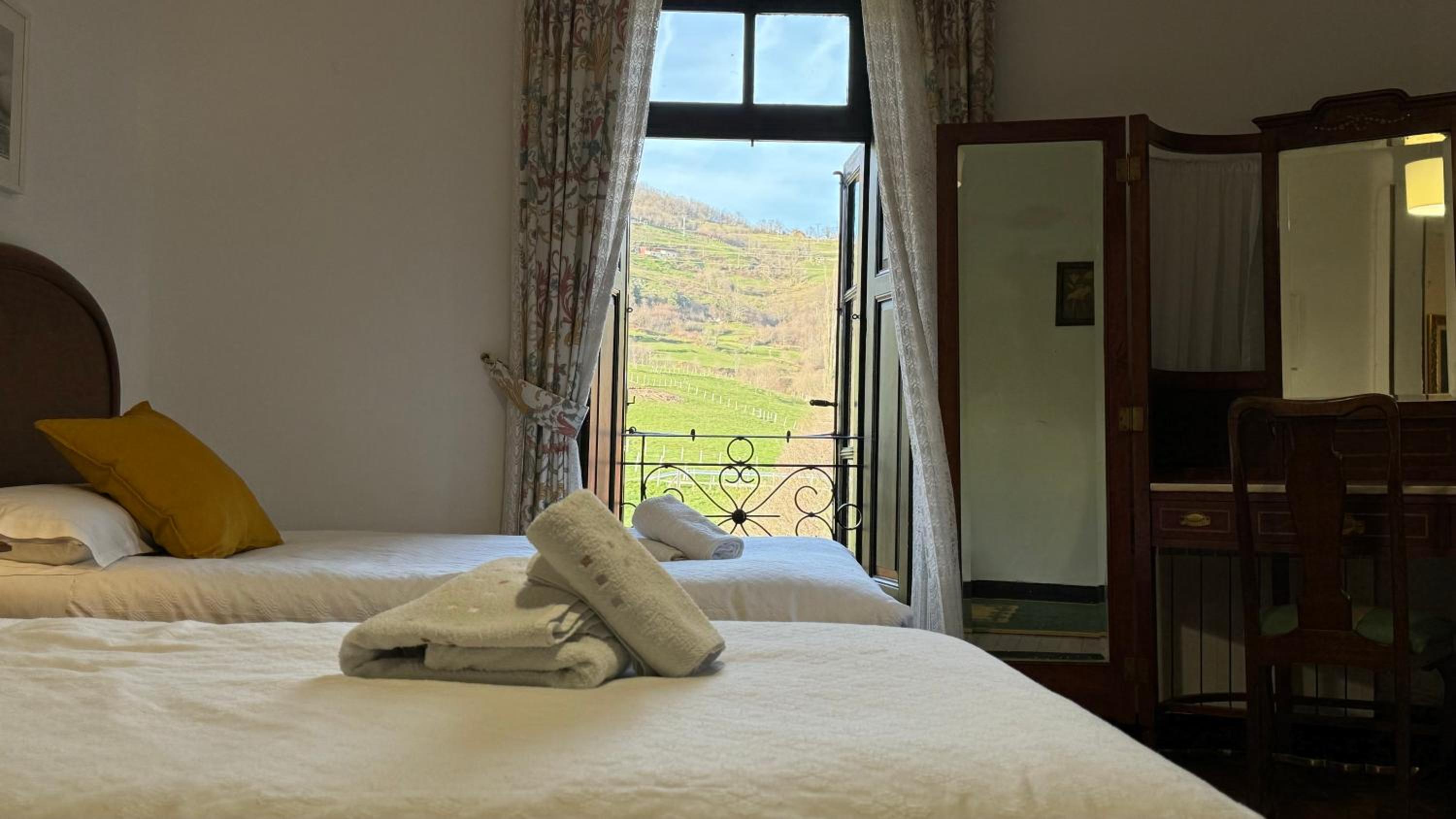 Double or Twin Room - Photo 44