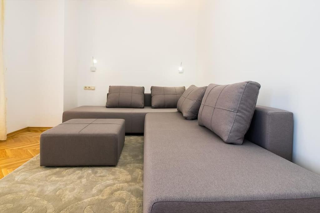 One-Bedroom Apartment With Balcony And Sea View