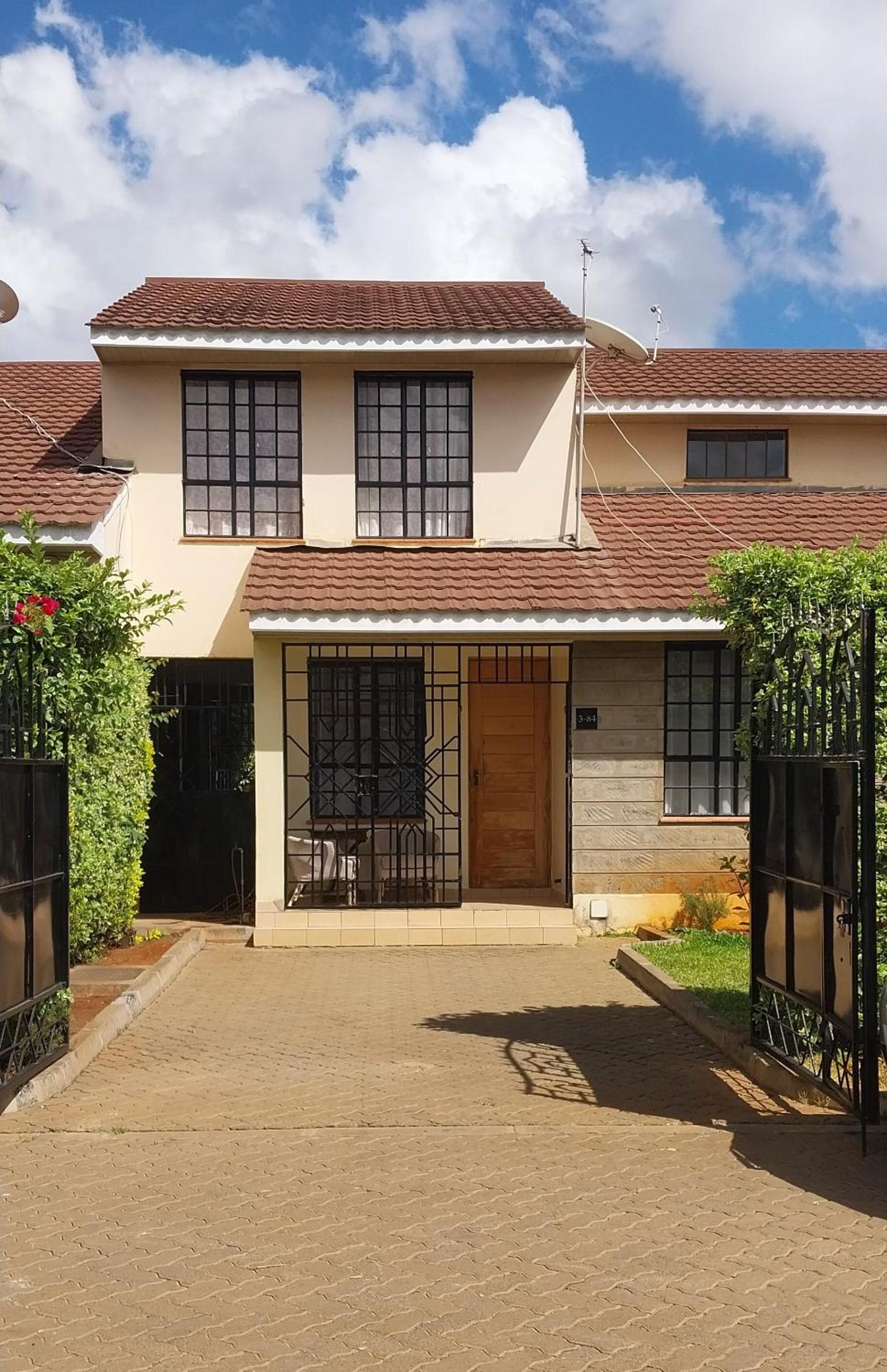 Four-Bedroom House - Photo 1