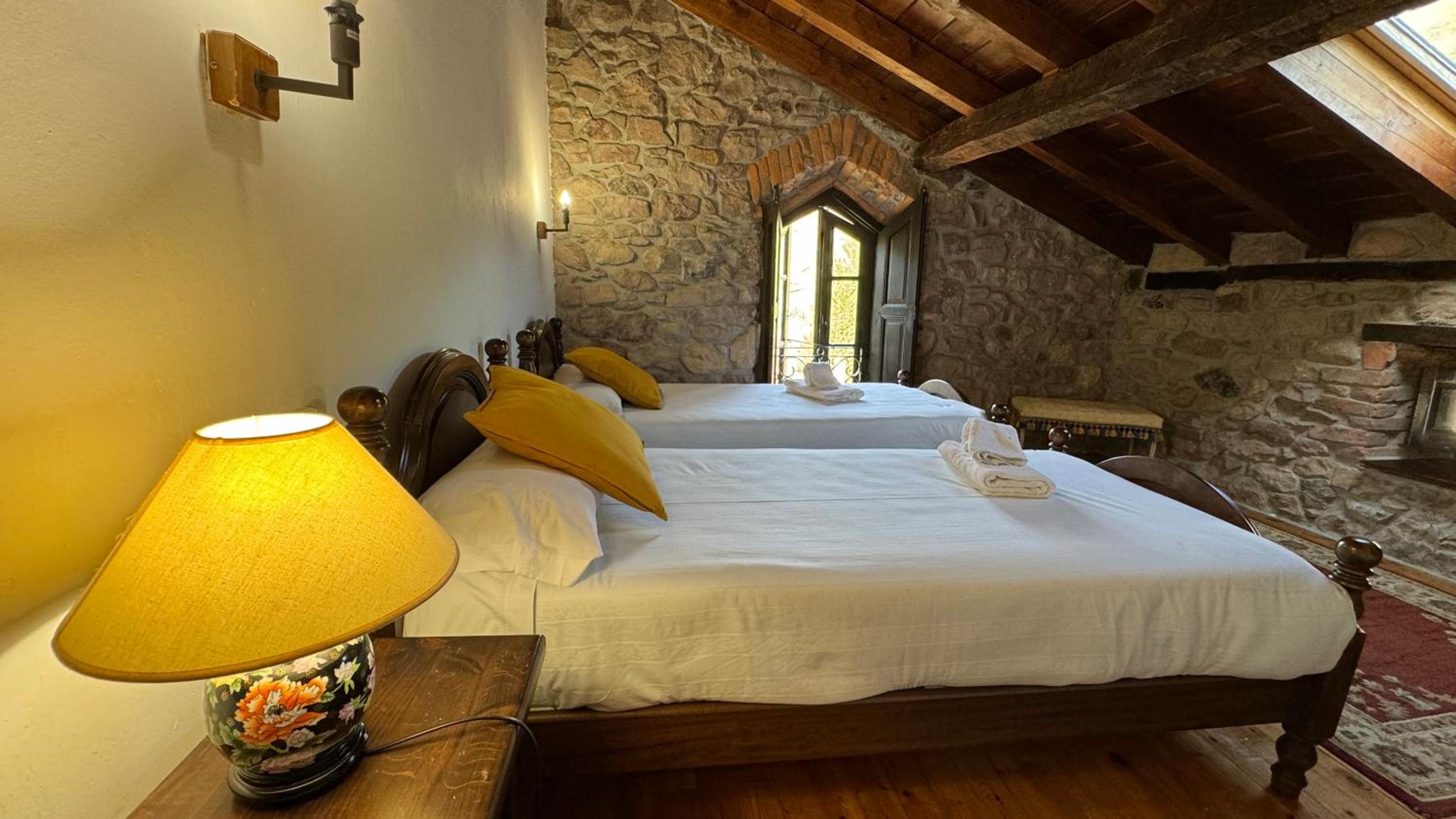 Double or Twin Room - Photo 31
