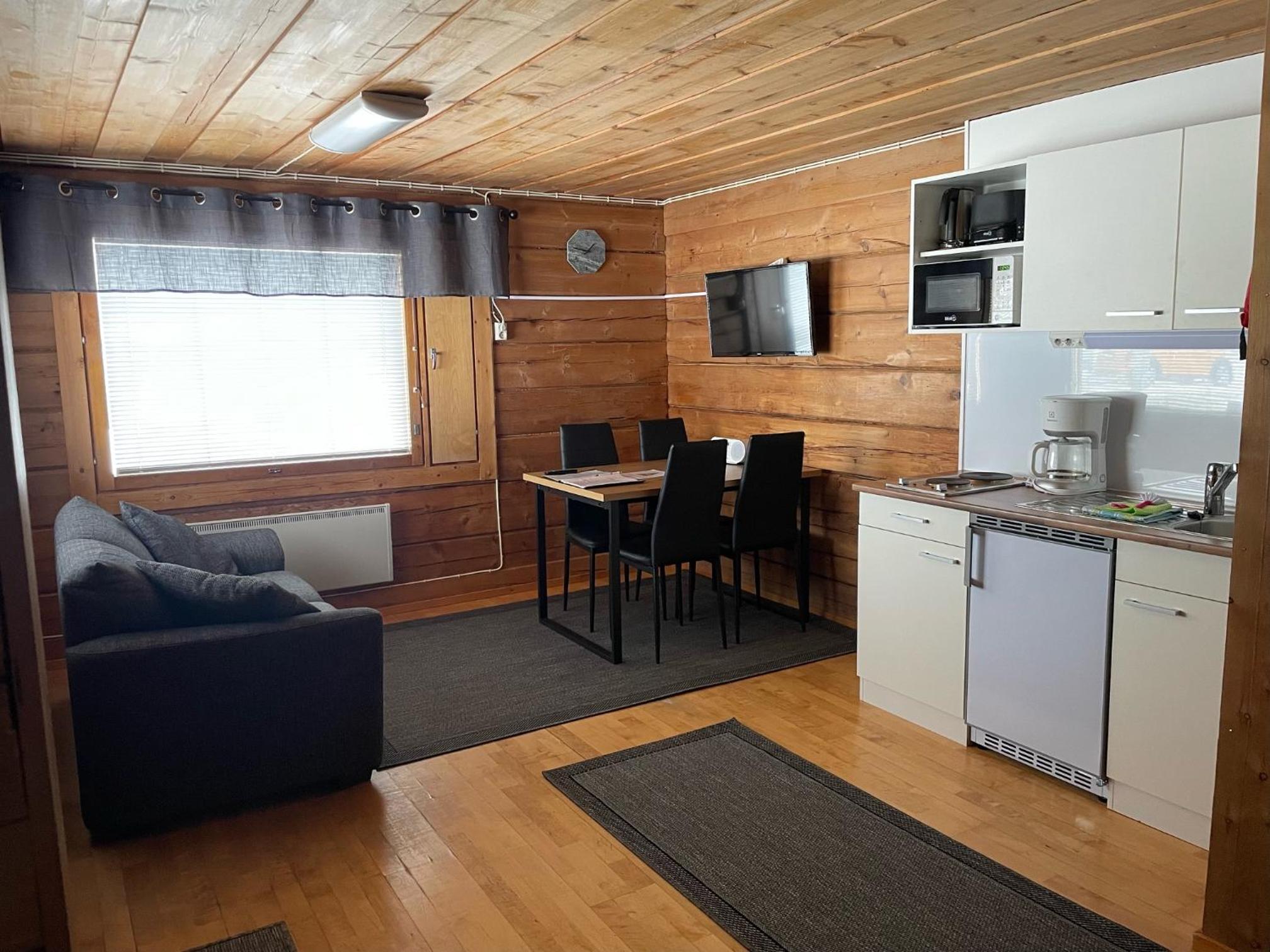 Economy studio with kitchenette - Photo 1