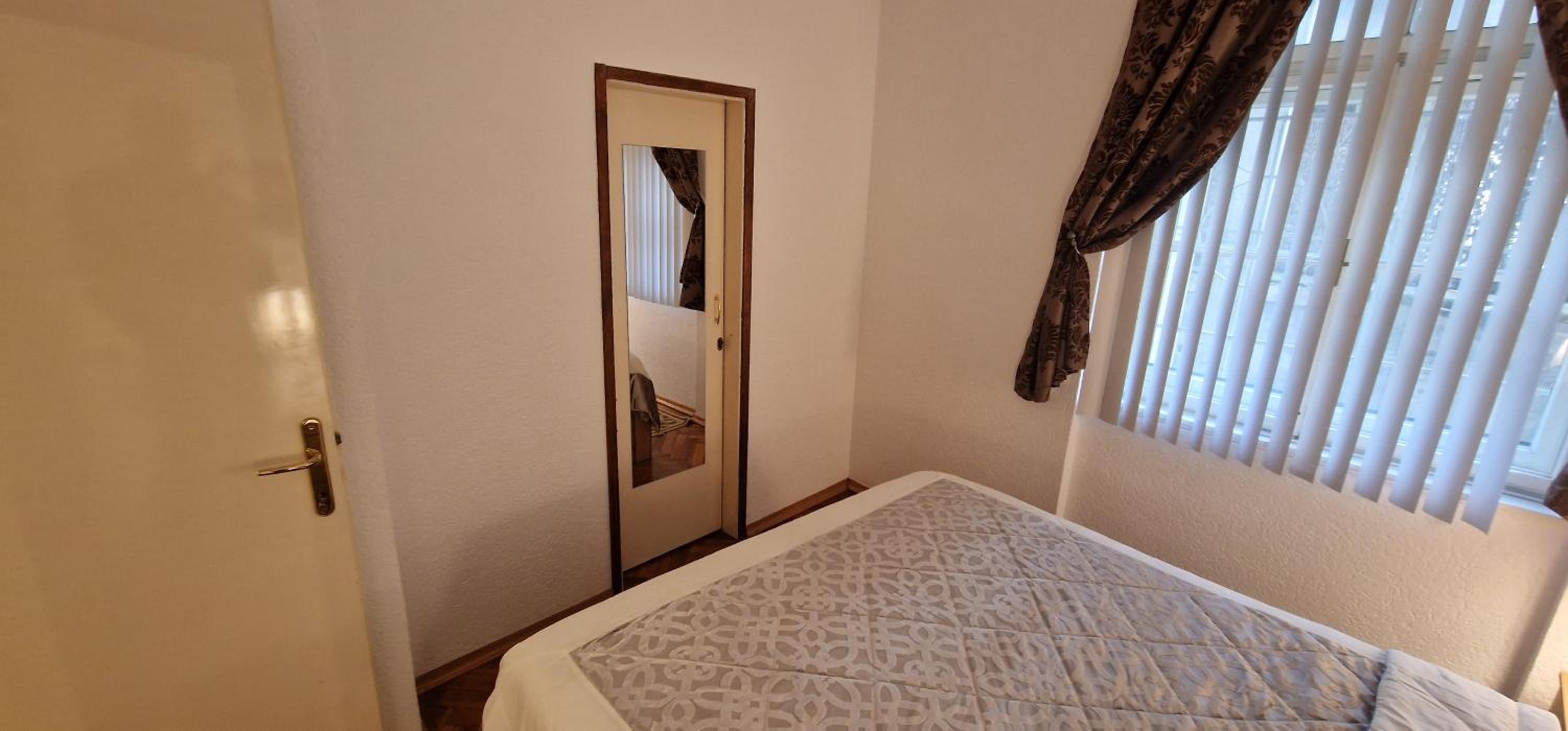 Apartment - Photo 14
