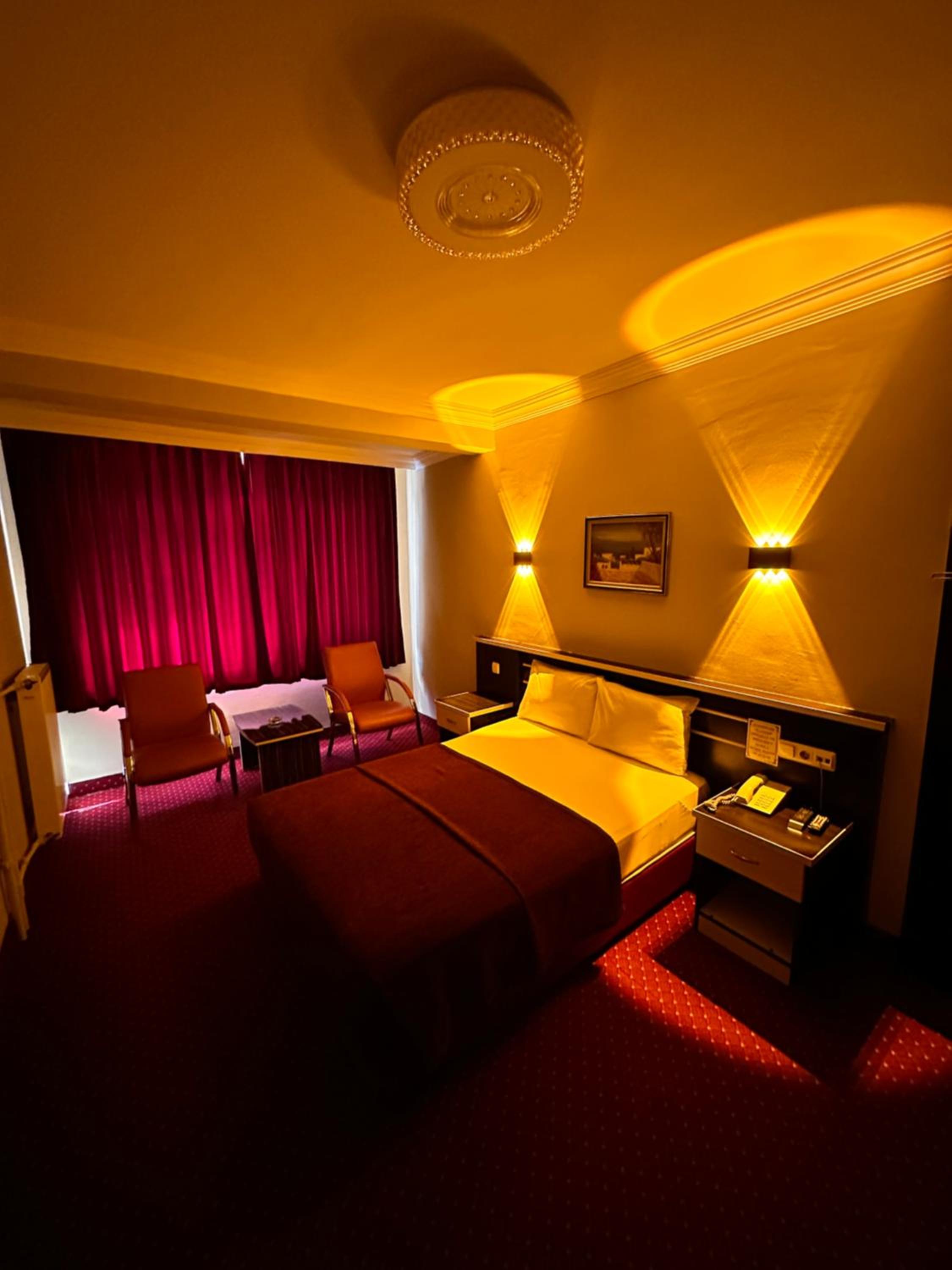 Large Single Room photo 1